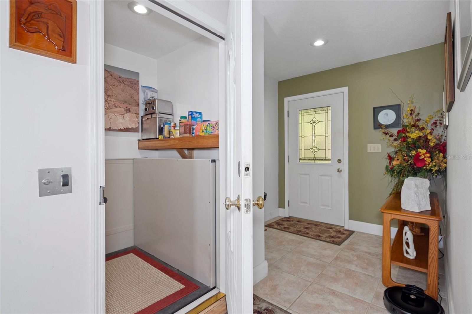 18 WINDING RIVER LN, INGLIS, FL, 34449