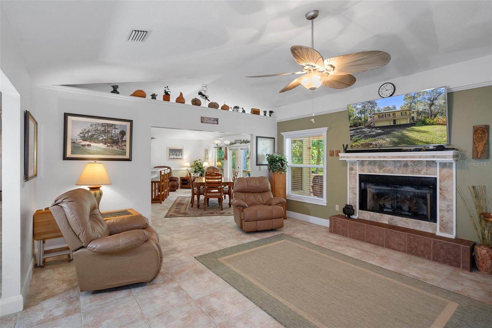 18 WINDING RIVER LN, INGLIS, FL, 34449