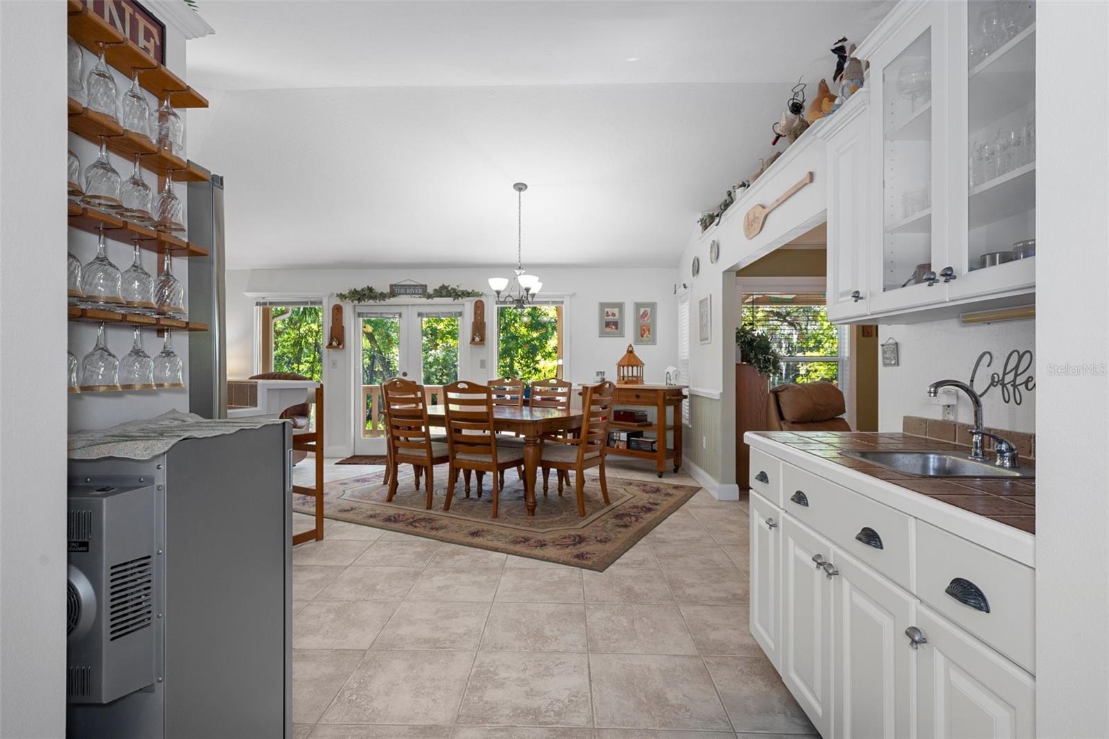 18 WINDING RIVER LN, INGLIS, FL, 34449