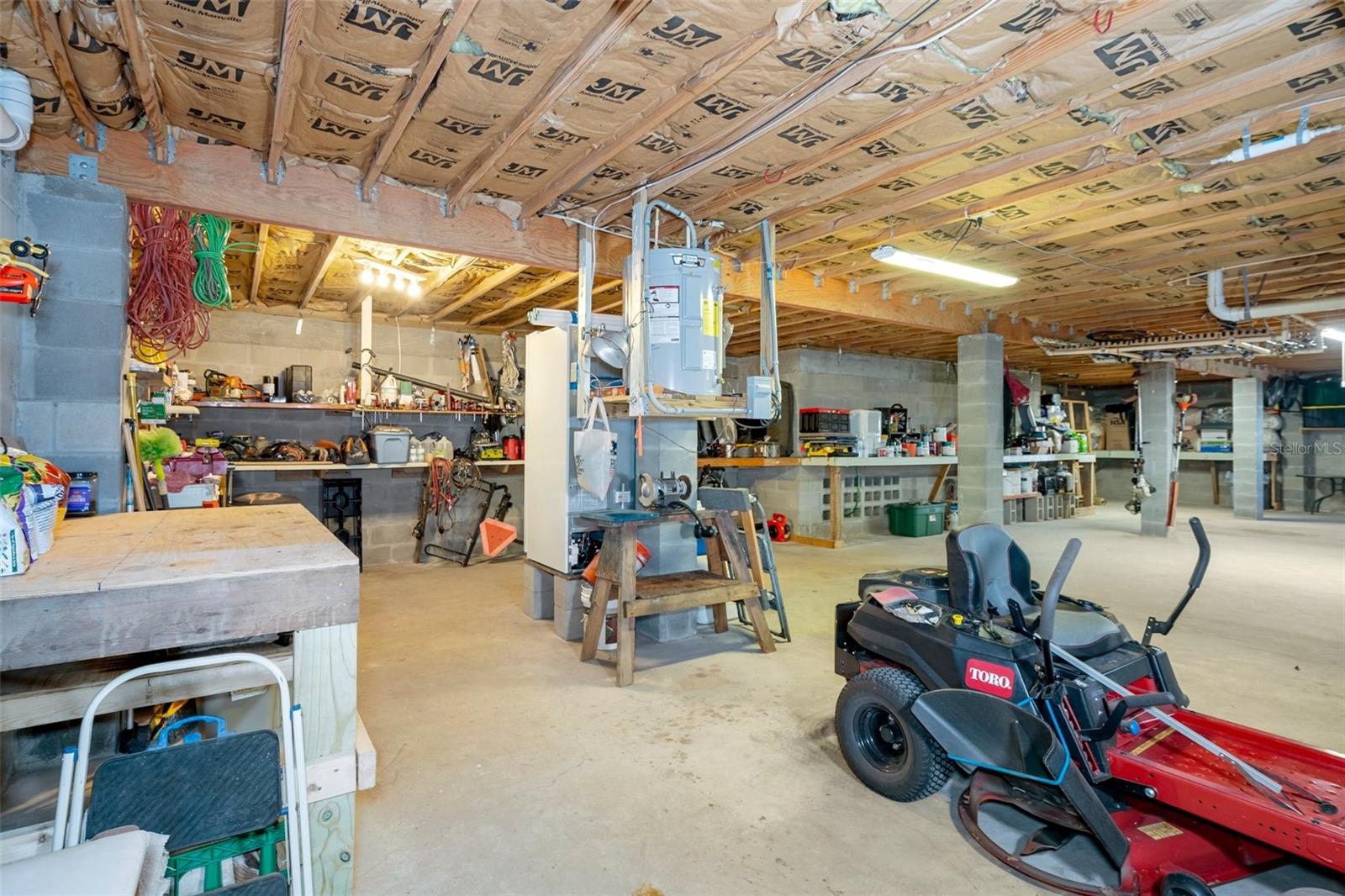 18 WINDING RIVER LN, INGLIS, FL, 34449