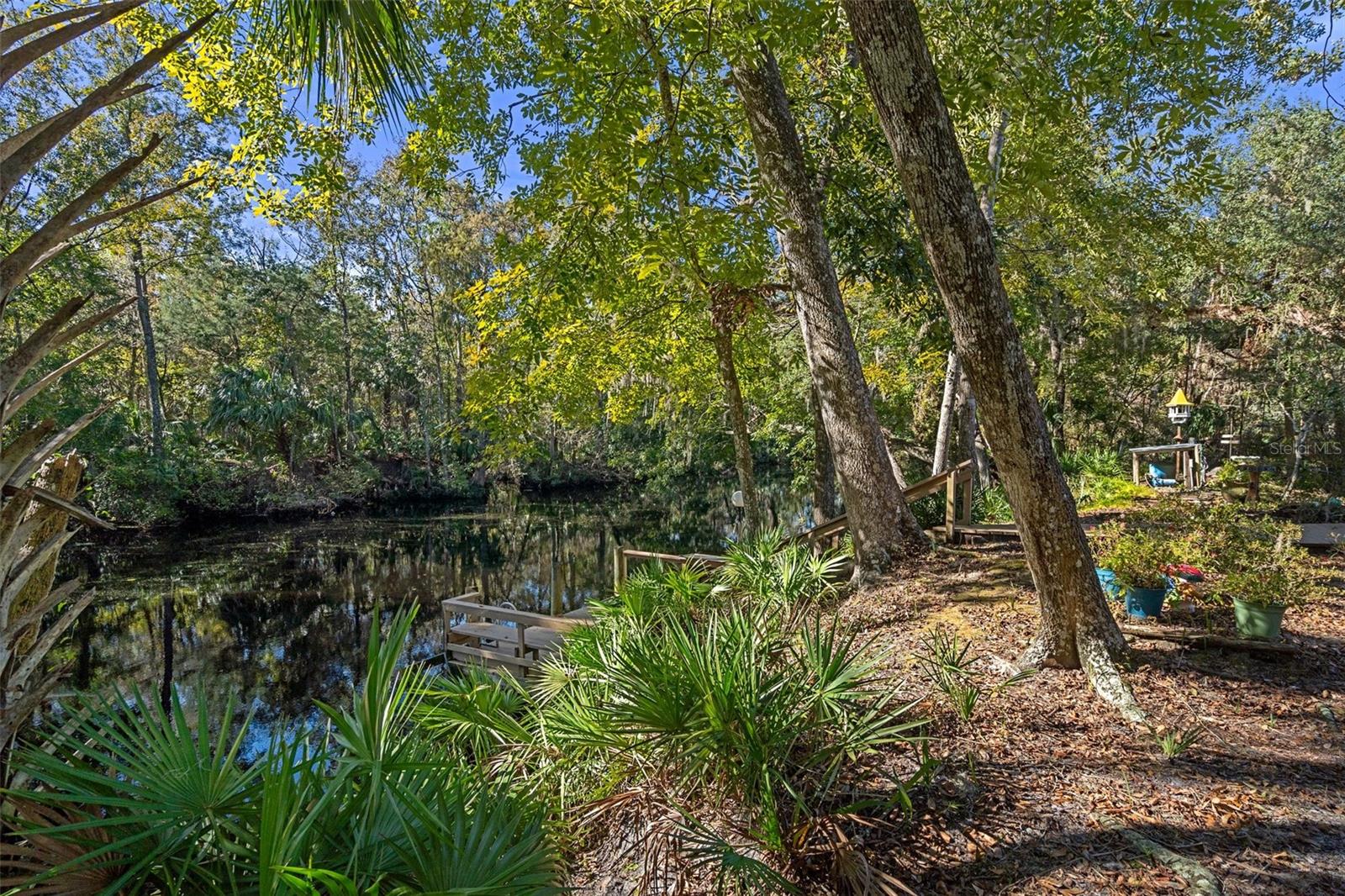 18 WINDING RIVER LN, INGLIS, FL, 34449