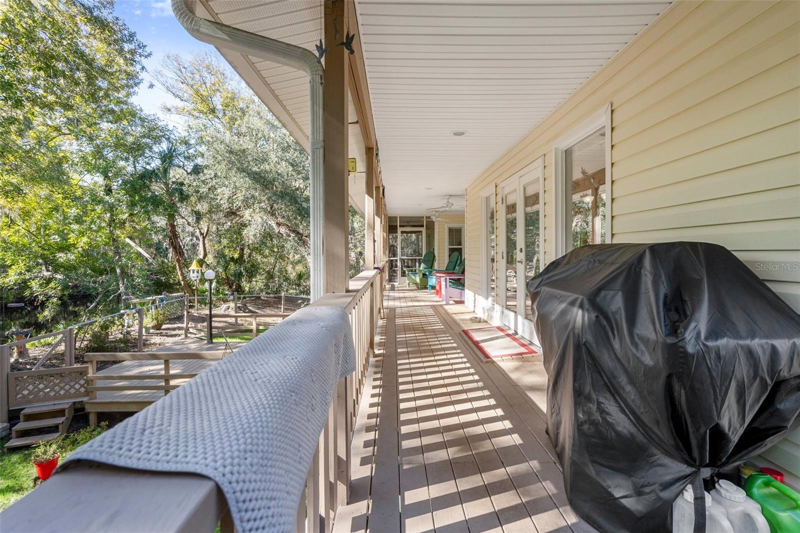 18 WINDING RIVER LN, INGLIS, FL, 34449