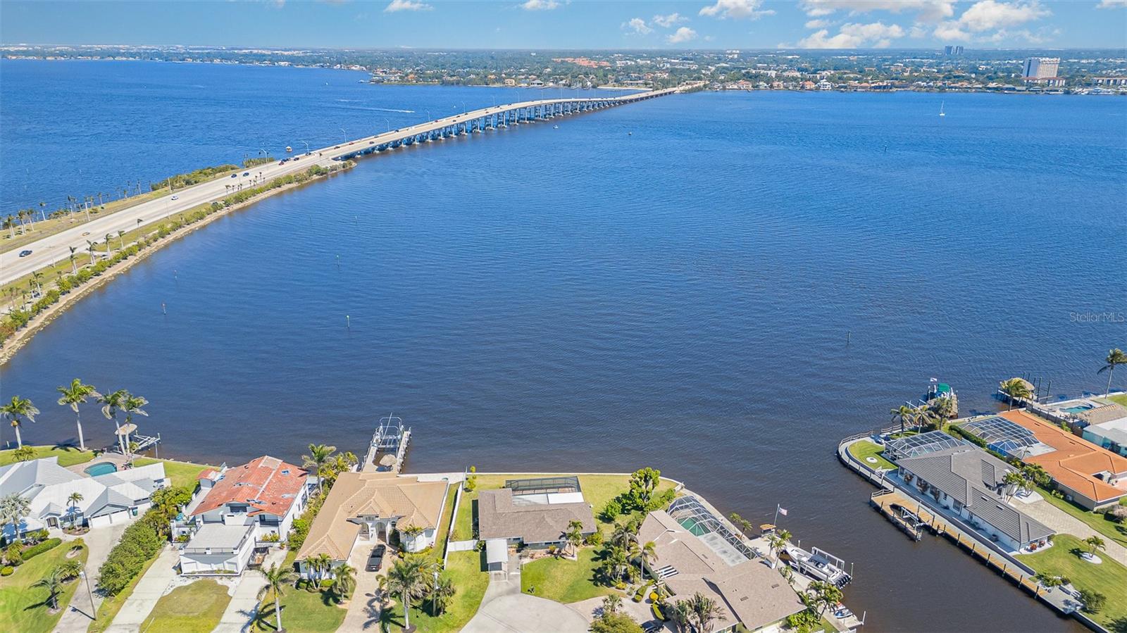 1750 SANDY CIR, CAPE CORAL, FL, 33904