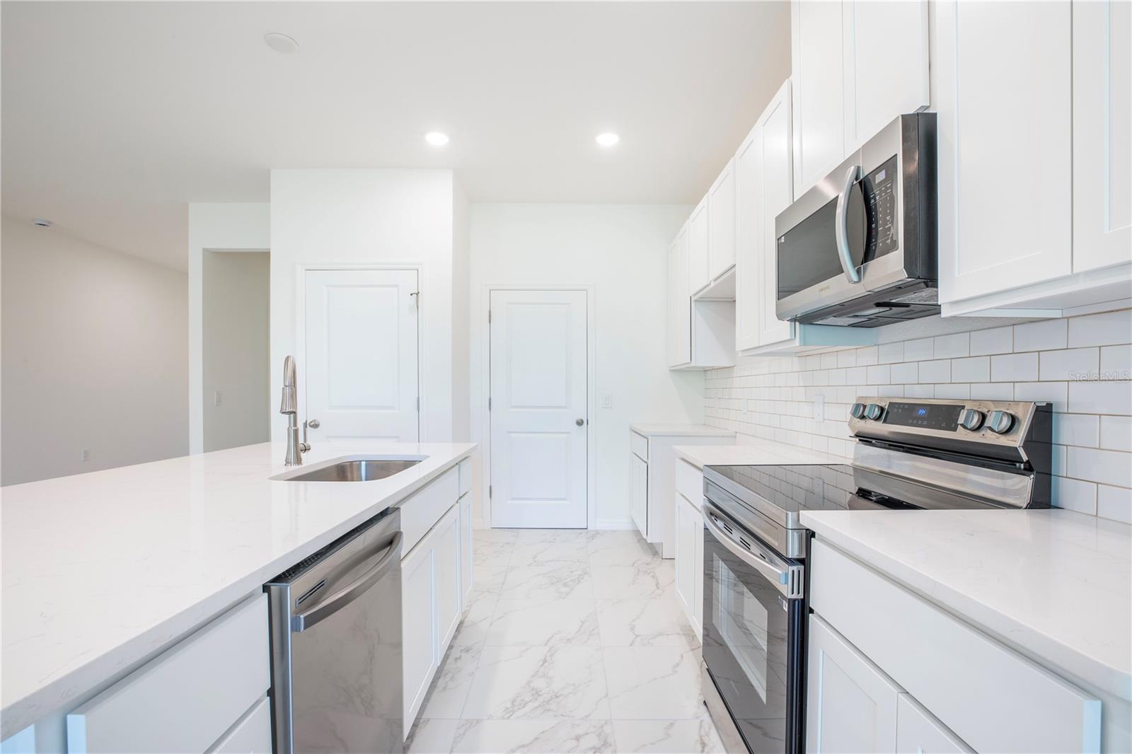 25372 ALICANTE DR, PUNTA GORDA, FL, 33955