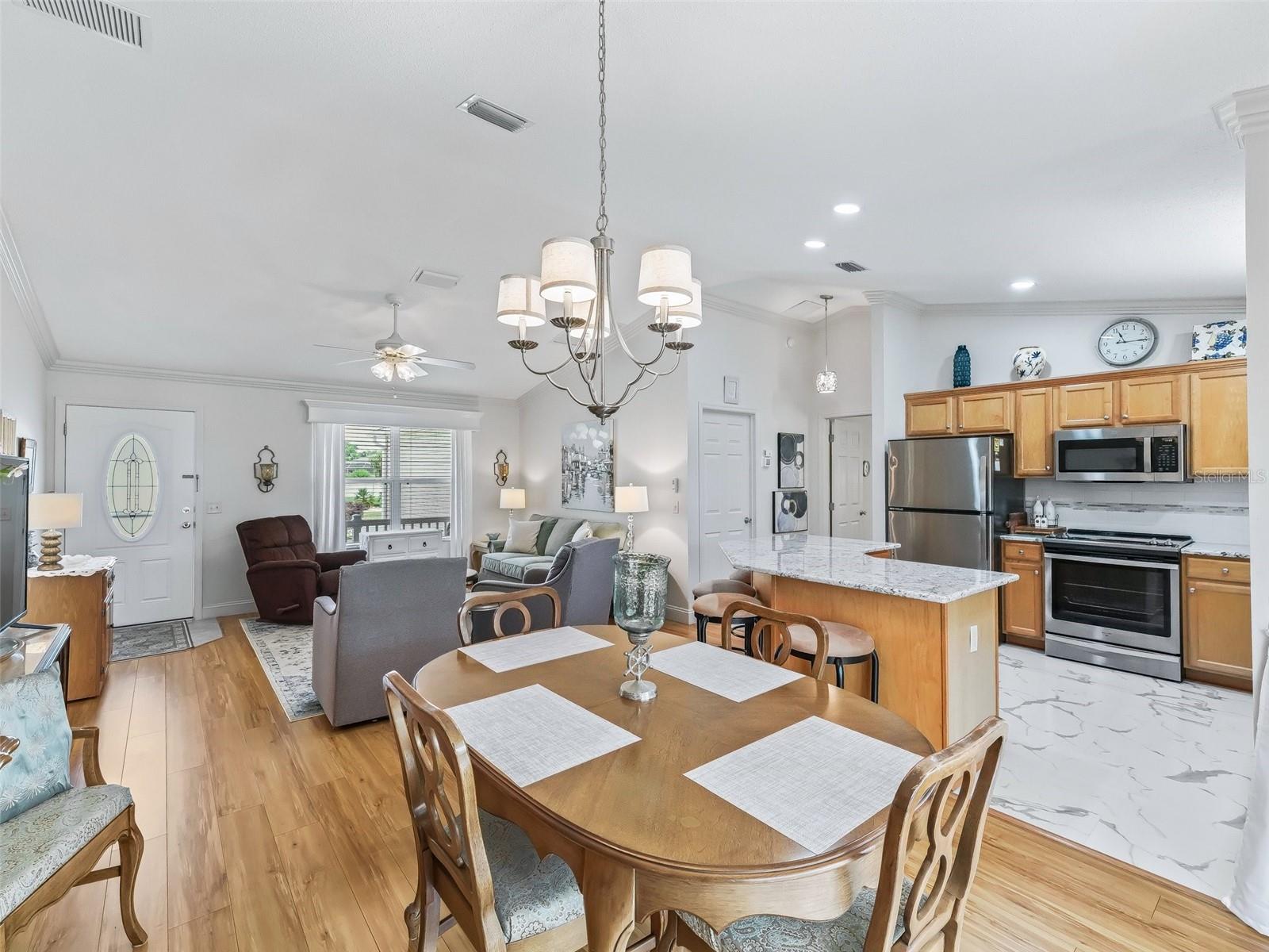 1552 BLOSSOM TER, THE VILLAGES, FL, 32162