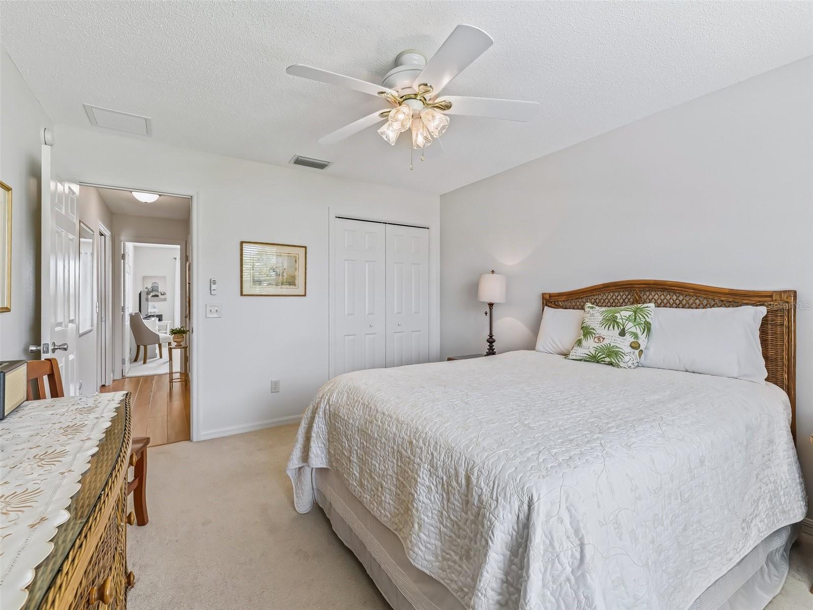 1552 BLOSSOM TER, THE VILLAGES, FL, 32162