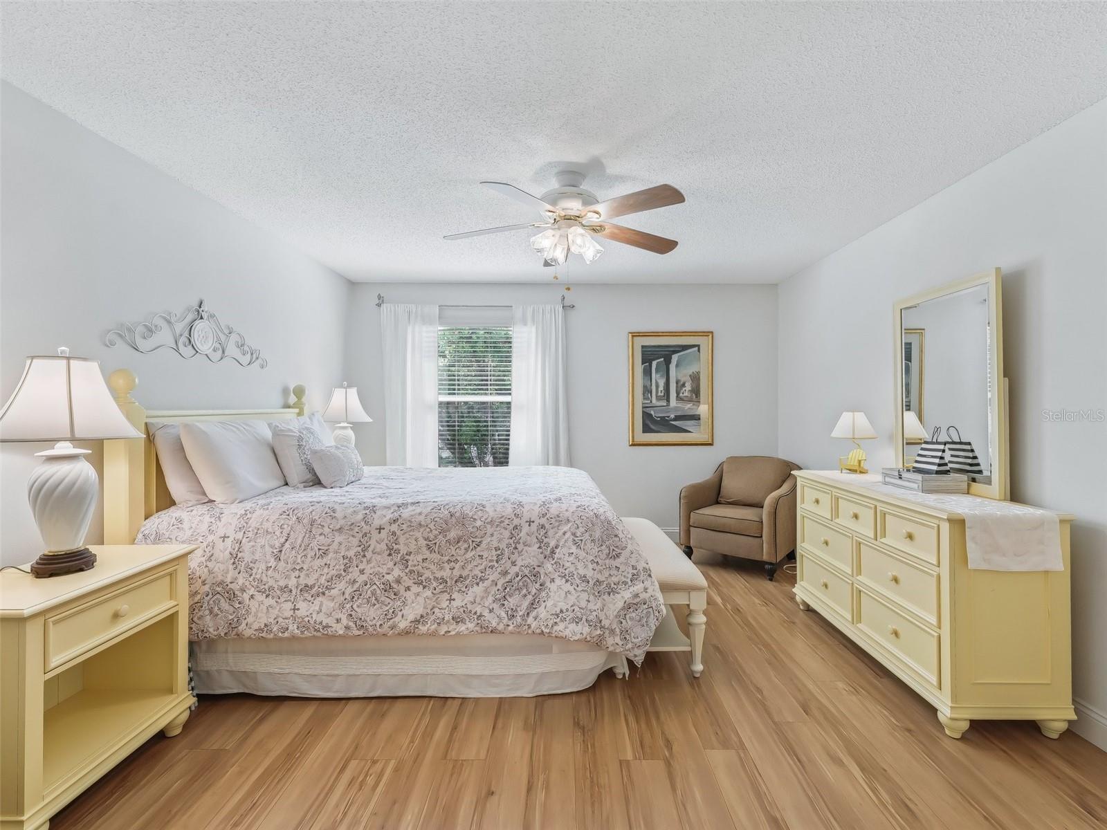 1552 BLOSSOM TER, THE VILLAGES, FL, 32162