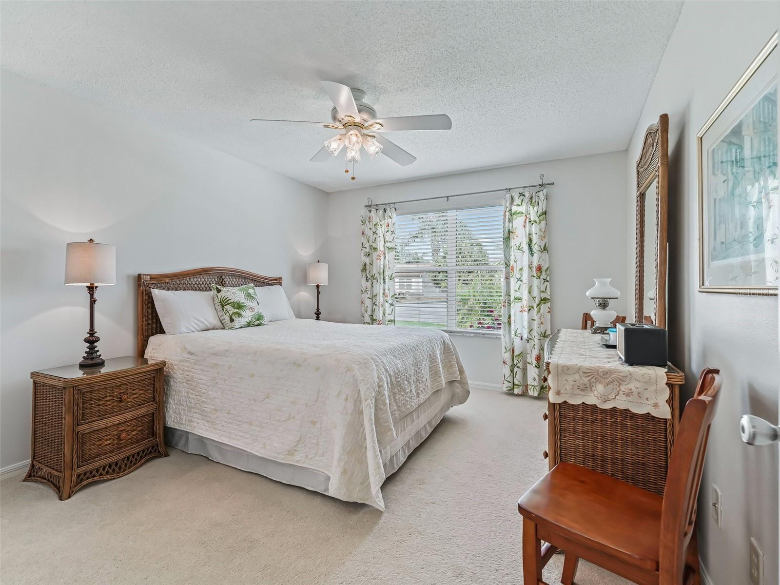 1552 BLOSSOM TER, THE VILLAGES, FL, 32162
