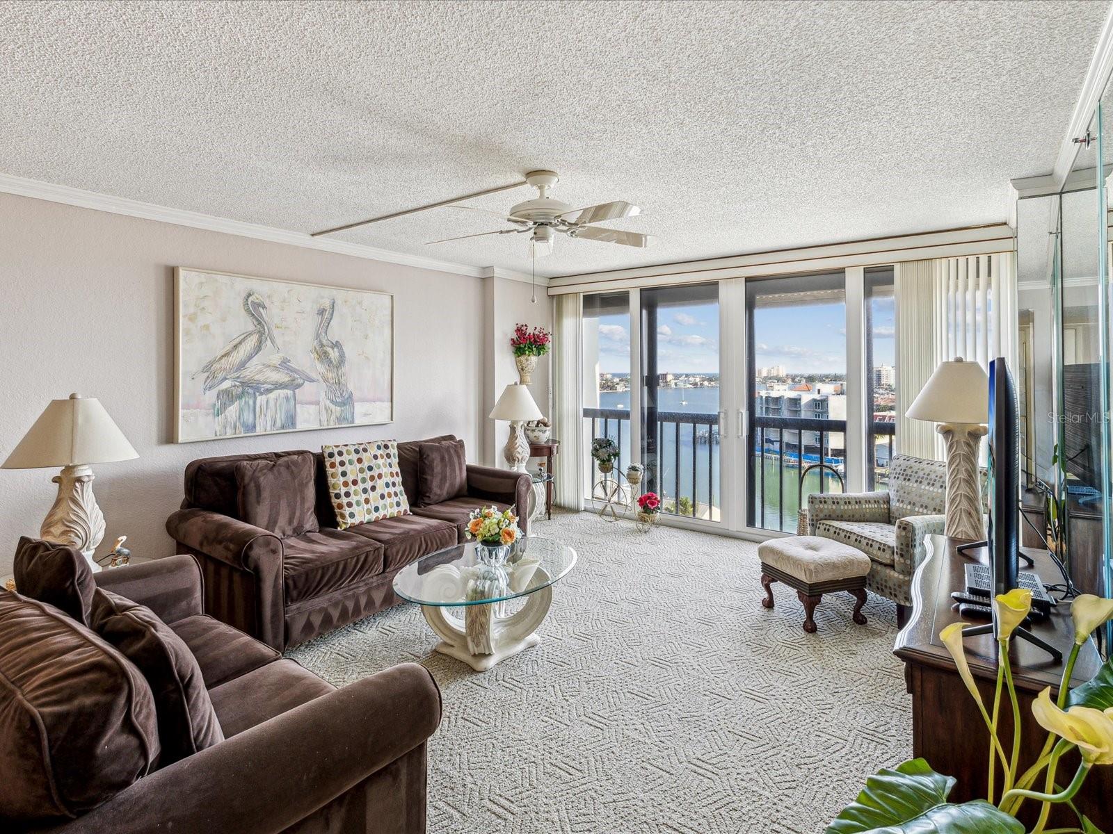 255 DOLPHIN PT #1010, CLEARWATER BEACH, FL, 33767