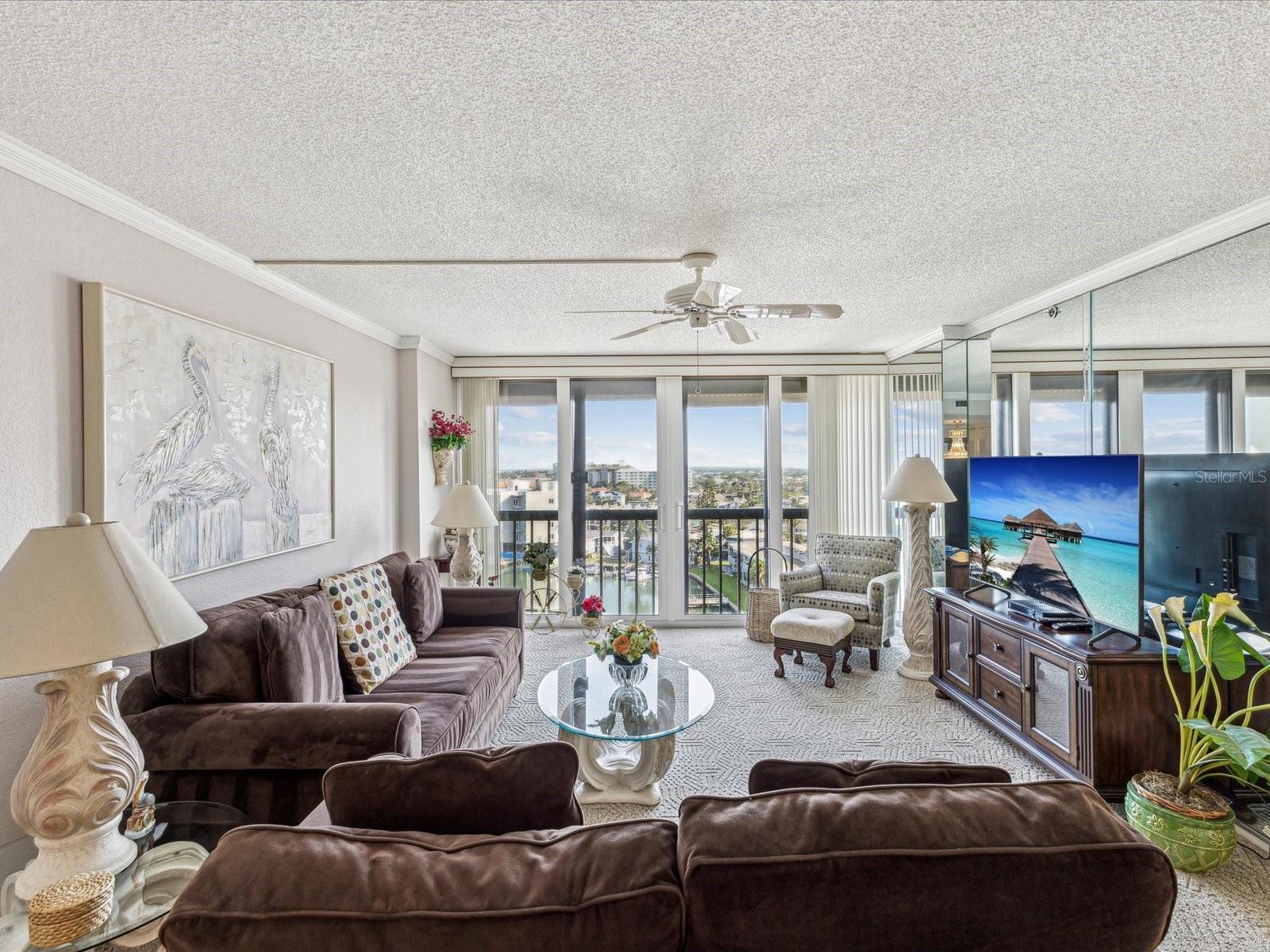 255 DOLPHIN PT #1010, CLEARWATER BEACH, FL, 33767