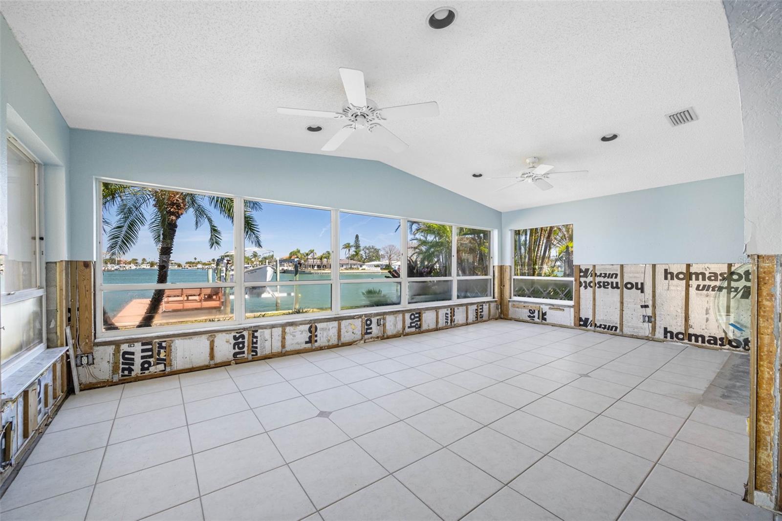 540 115TH AVE, TREASURE ISLAND, FL, 33706