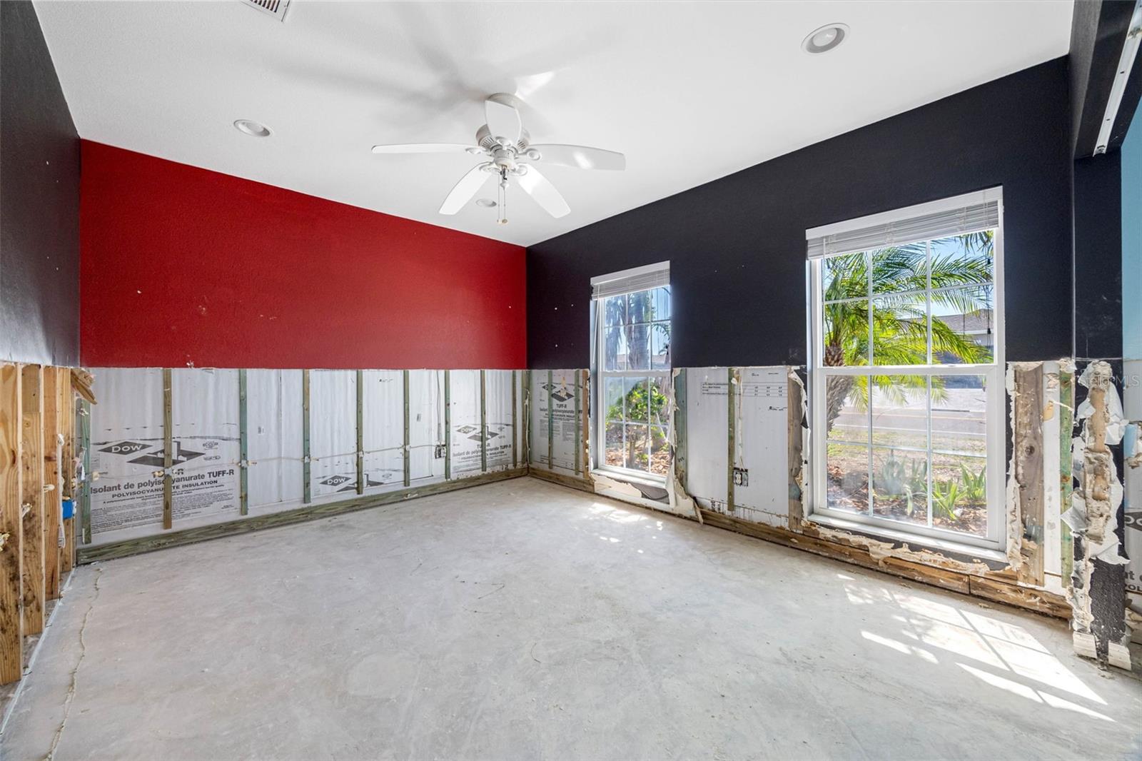 540 115TH AVE, TREASURE ISLAND, FL, 33706