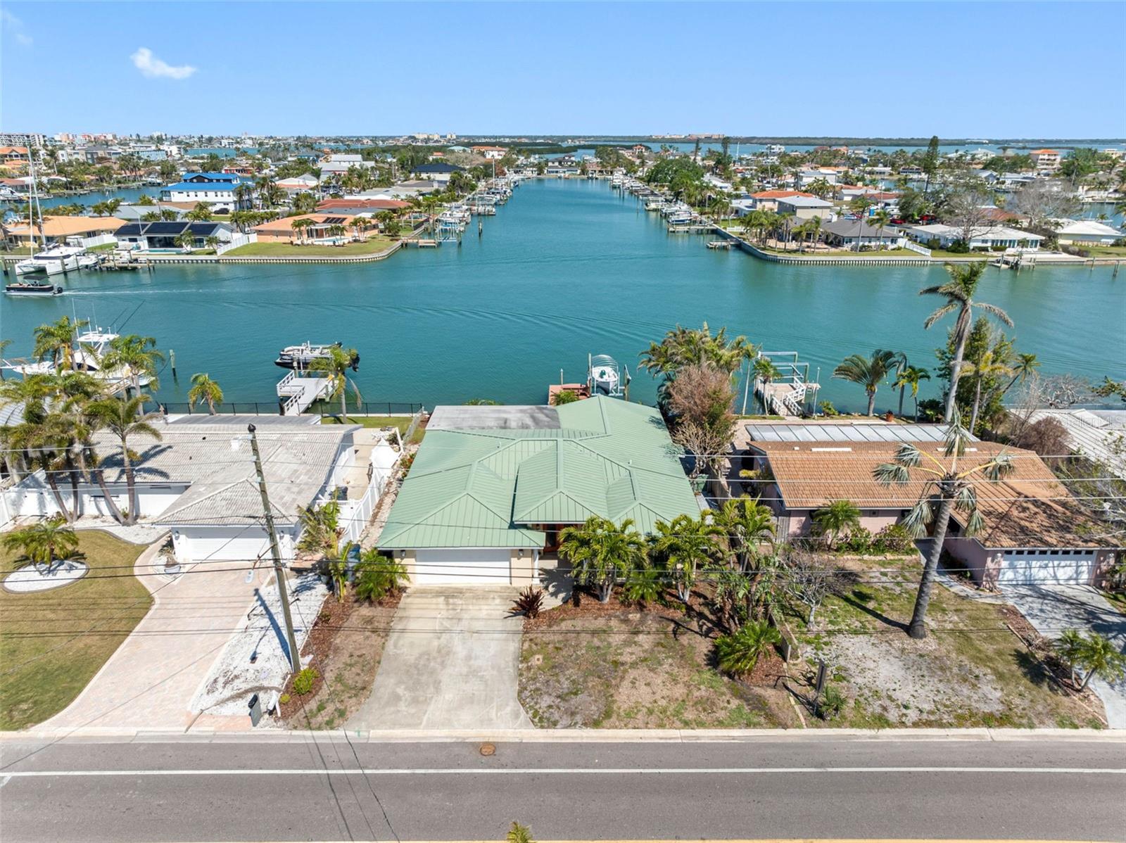 540 115TH AVE, TREASURE ISLAND, FL, 33706