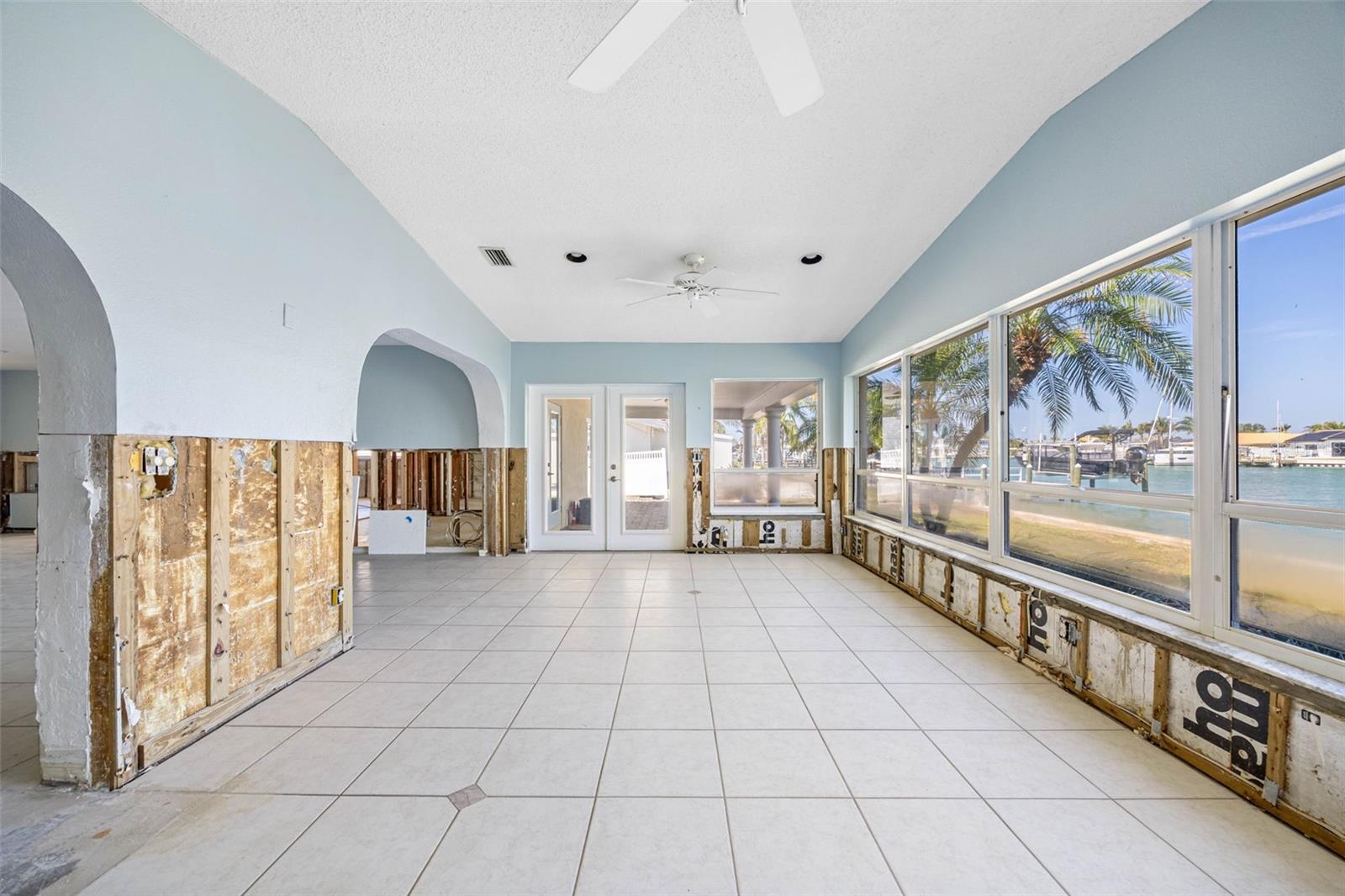 540 115TH AVE, TREASURE ISLAND, FL, 33706