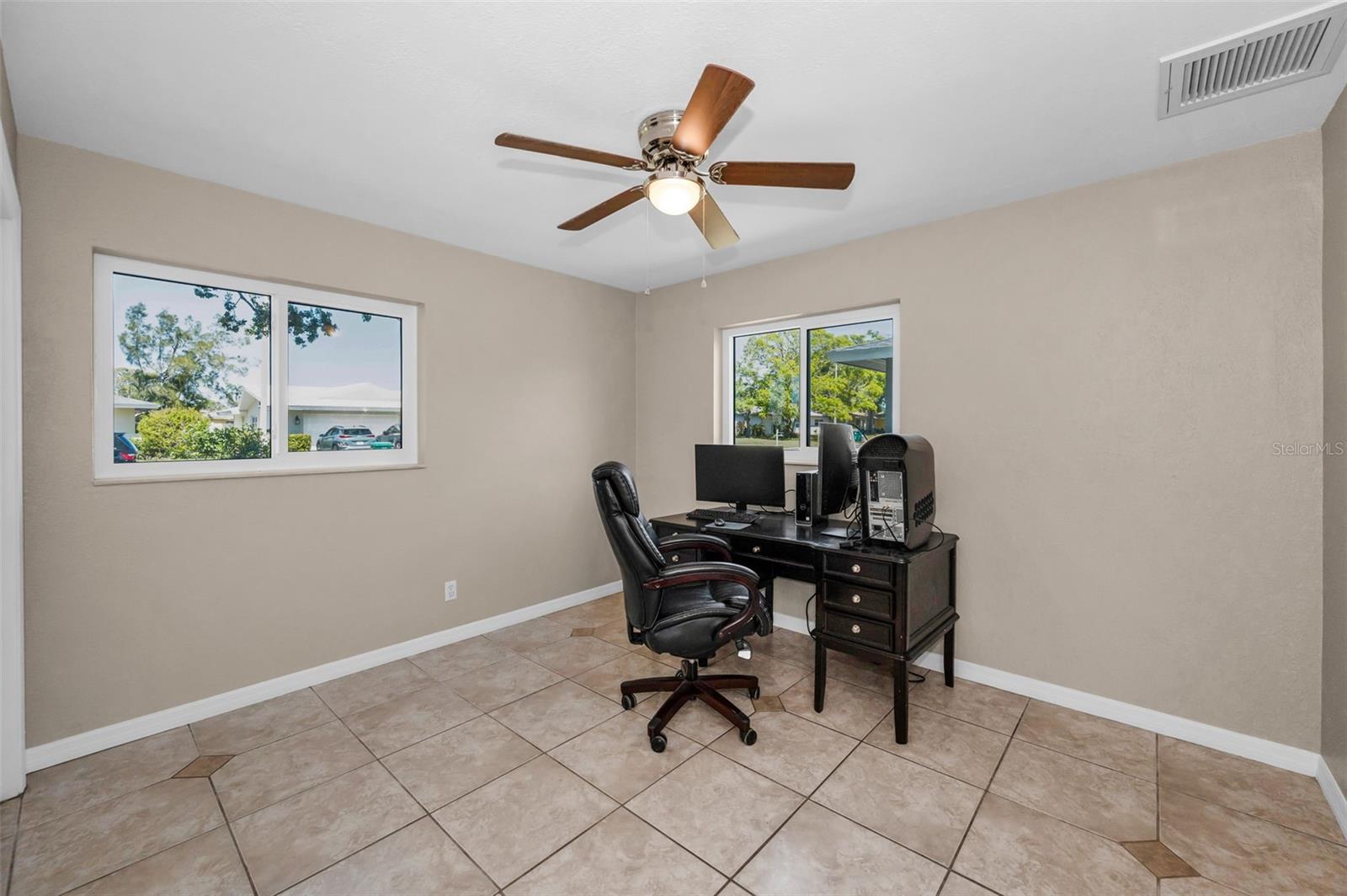 13970 MONTEGO DR, SEMINOLE, FL, 33776