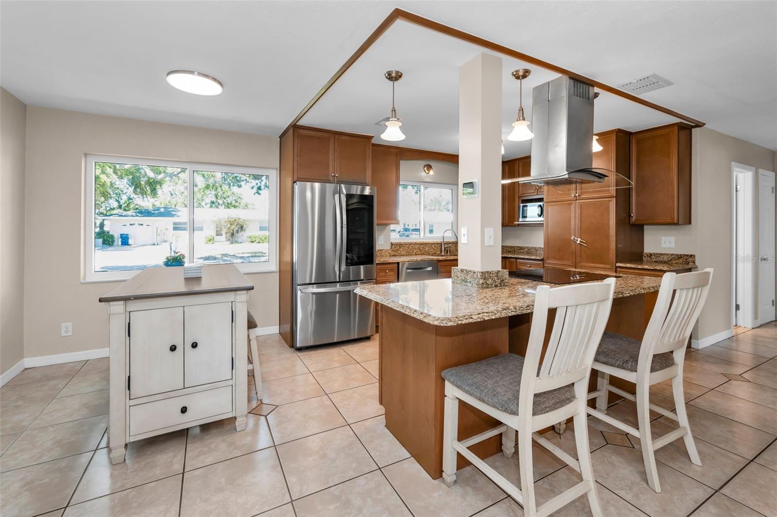 13970 MONTEGO DR, SEMINOLE, FL, 33776