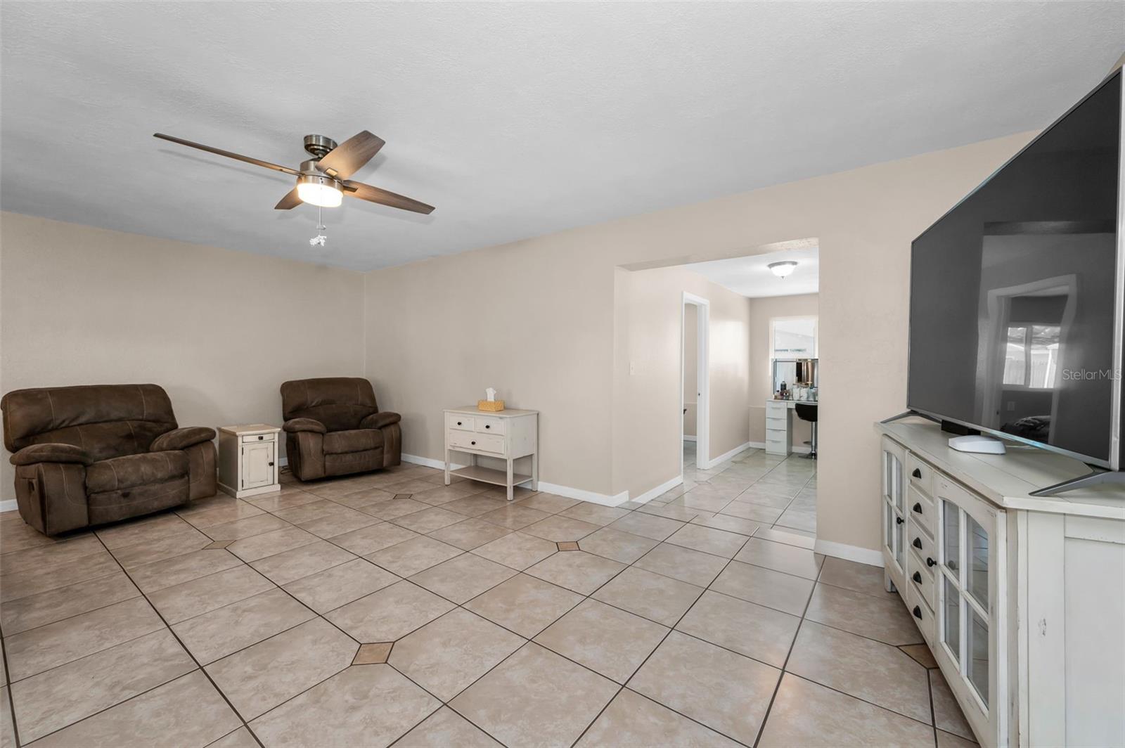13970 MONTEGO DR, SEMINOLE, FL, 33776