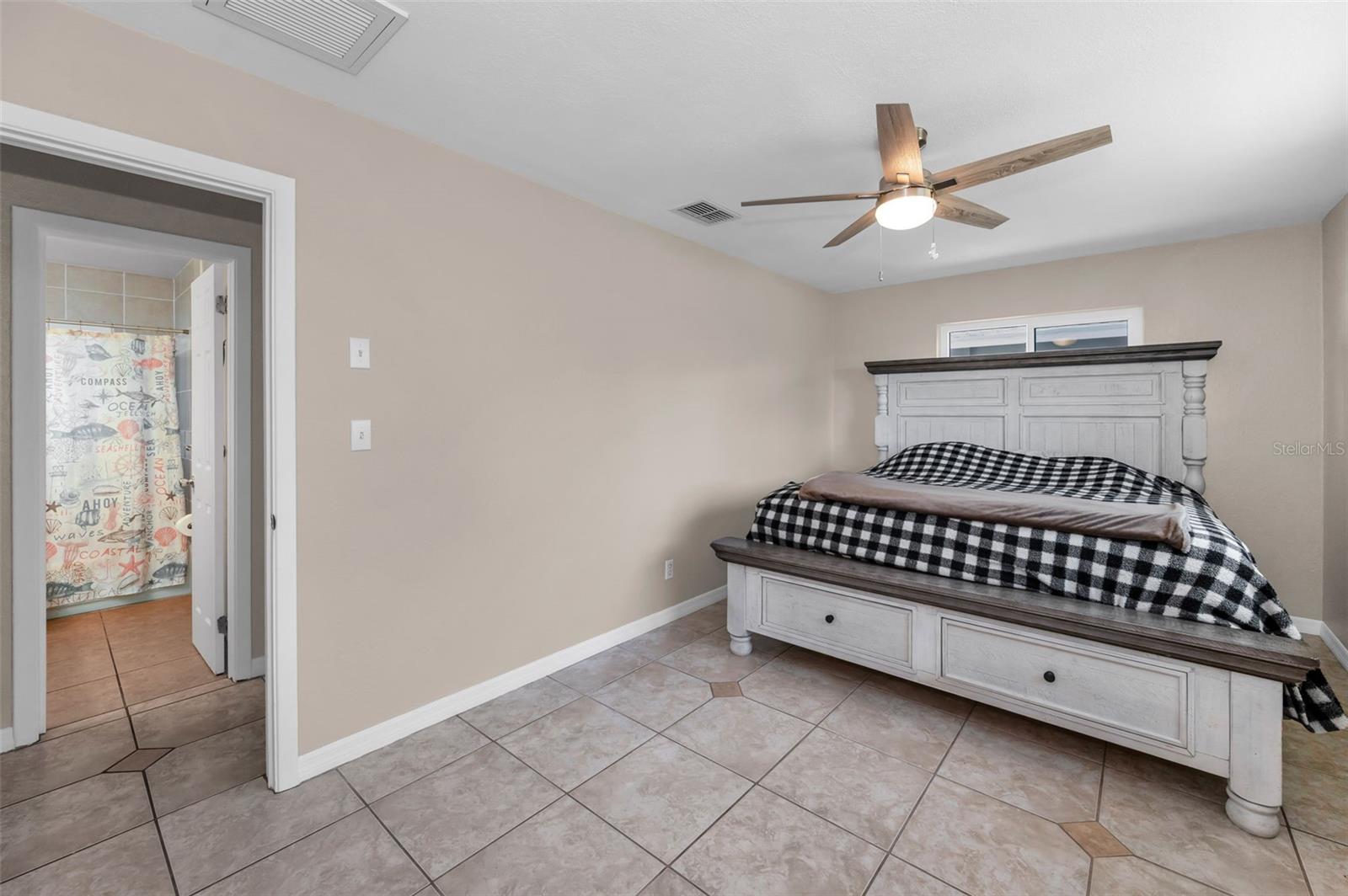 13970 MONTEGO DR, SEMINOLE, FL, 33776
