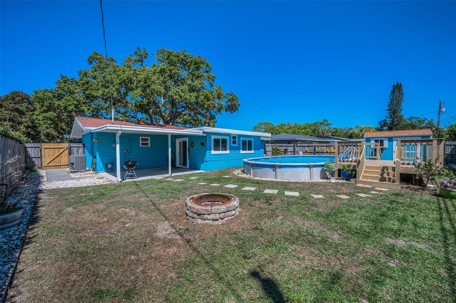 13970 MONTEGO DR, SEMINOLE, FL, 33776