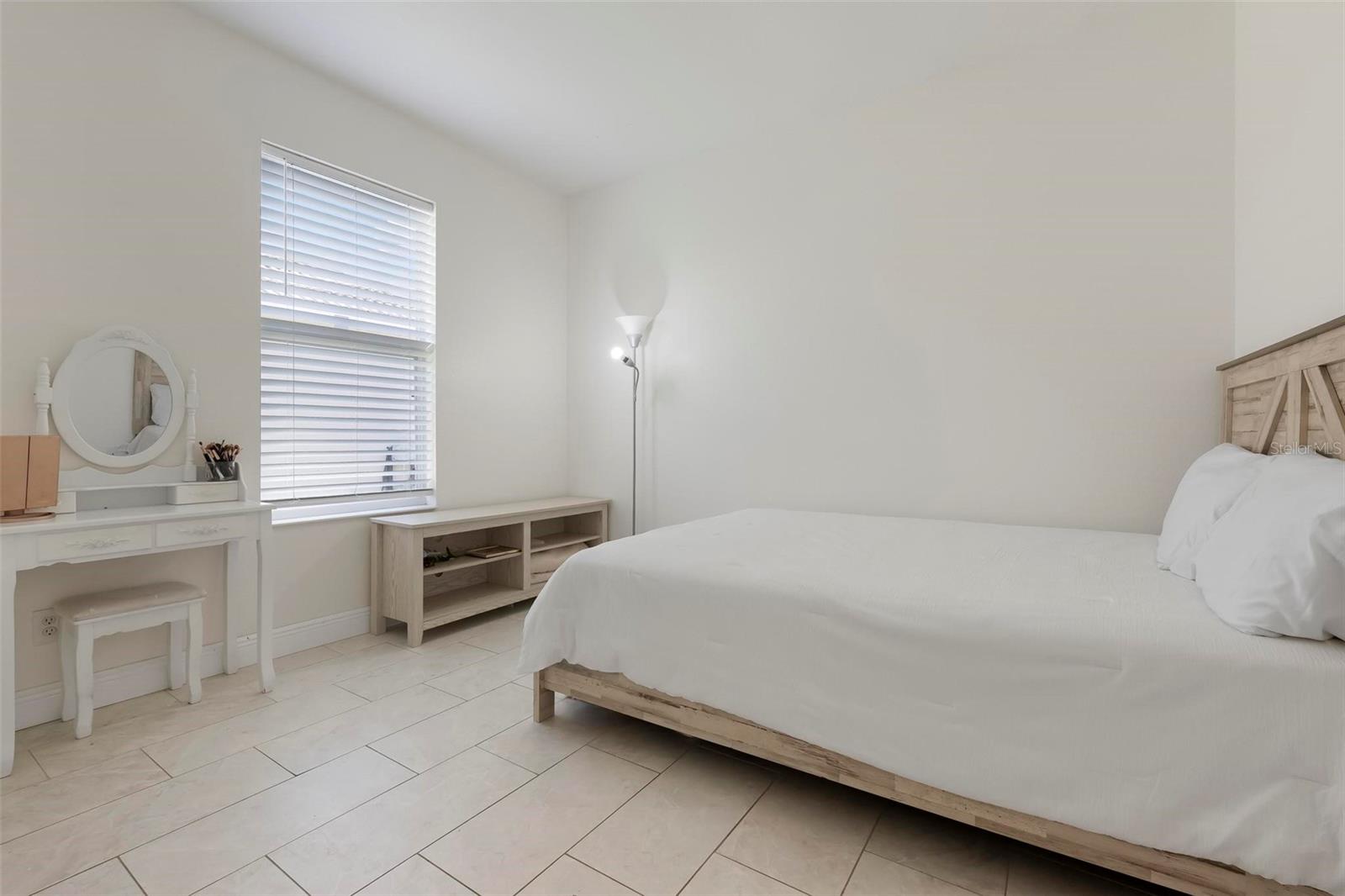 404 GOLDEN HARBOUR TRL, BRADENTON, FL, 34212