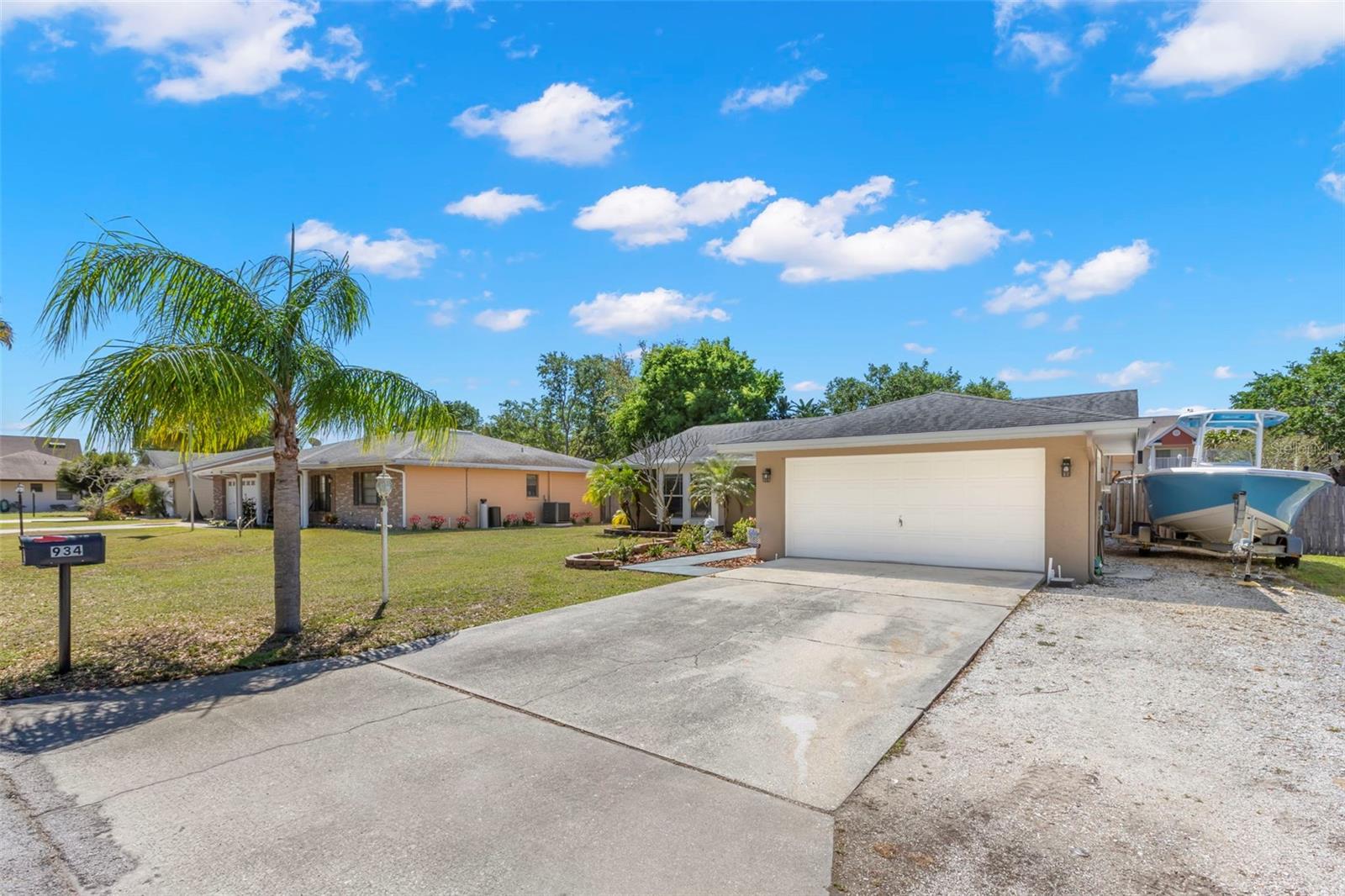 934 W HERON CIR, WINTER HAVEN, FL, 33884