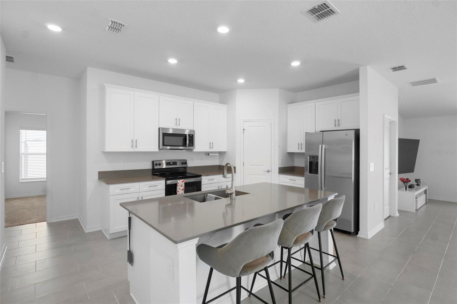 660 SILVER PALM DR, HAINES CITY, FL, 33844