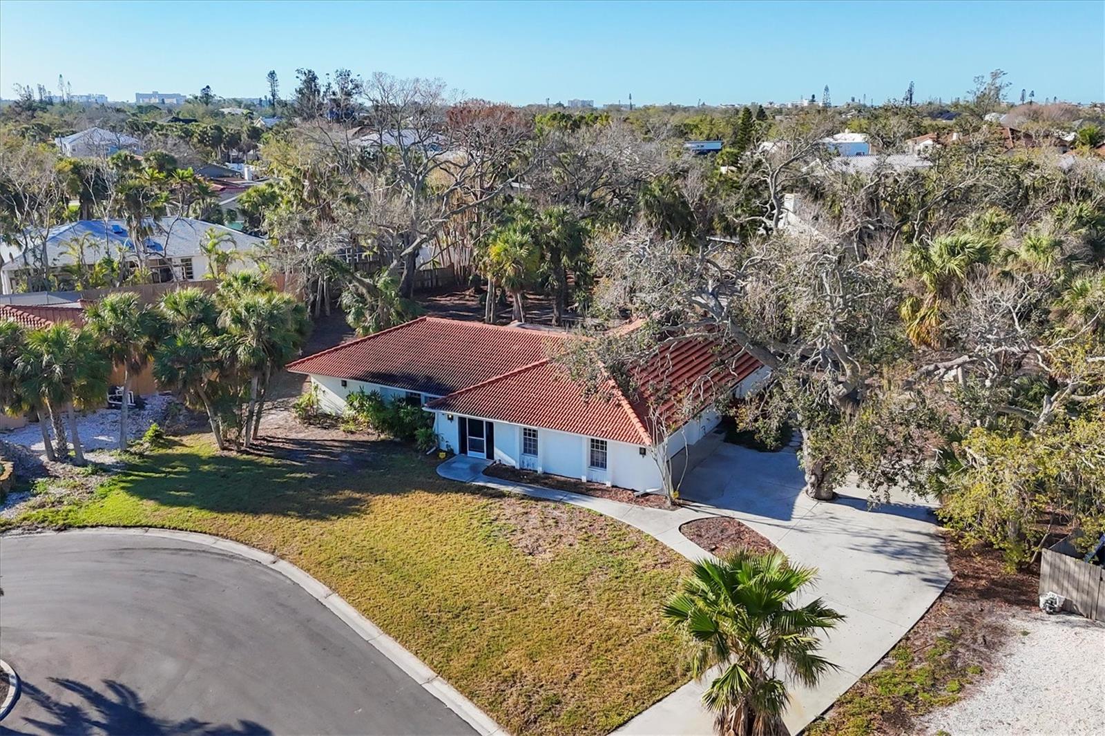 670 VENICE LN, SARASOTA, FL, 34242