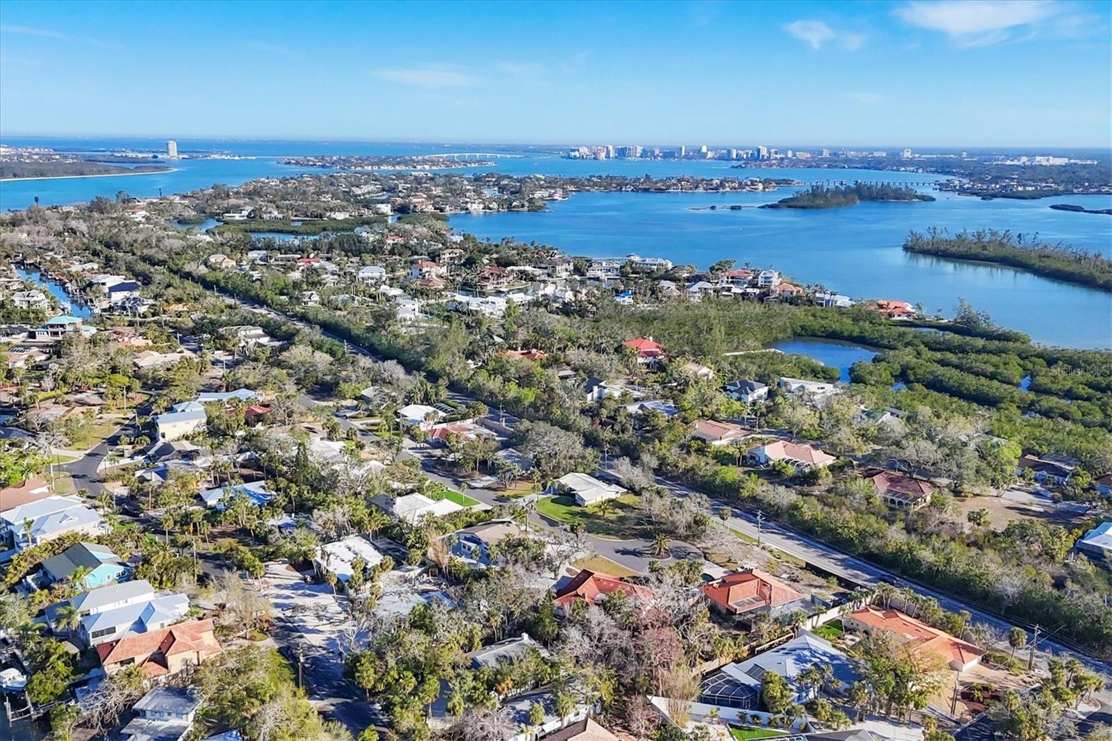 670 VENICE LN, SARASOTA, FL, 34242