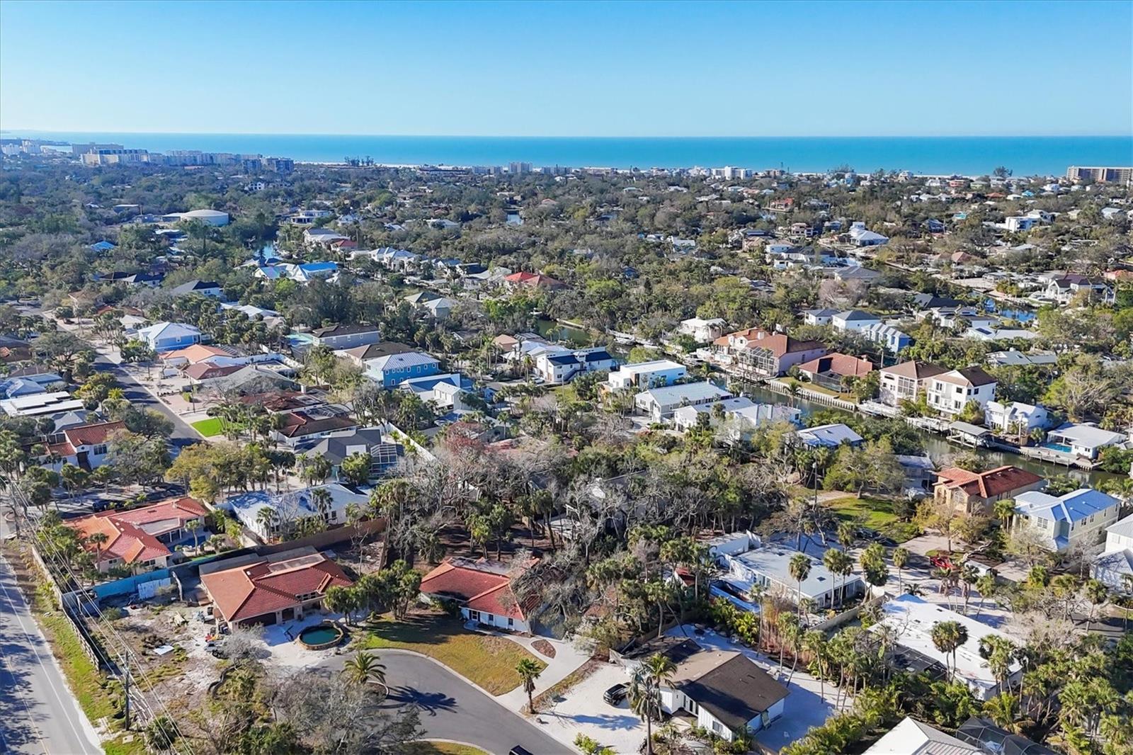 670 VENICE LN, SARASOTA, FL, 34242