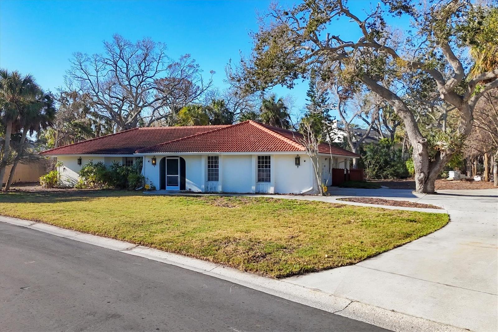 670 VENICE LN, SARASOTA, FL, 34242