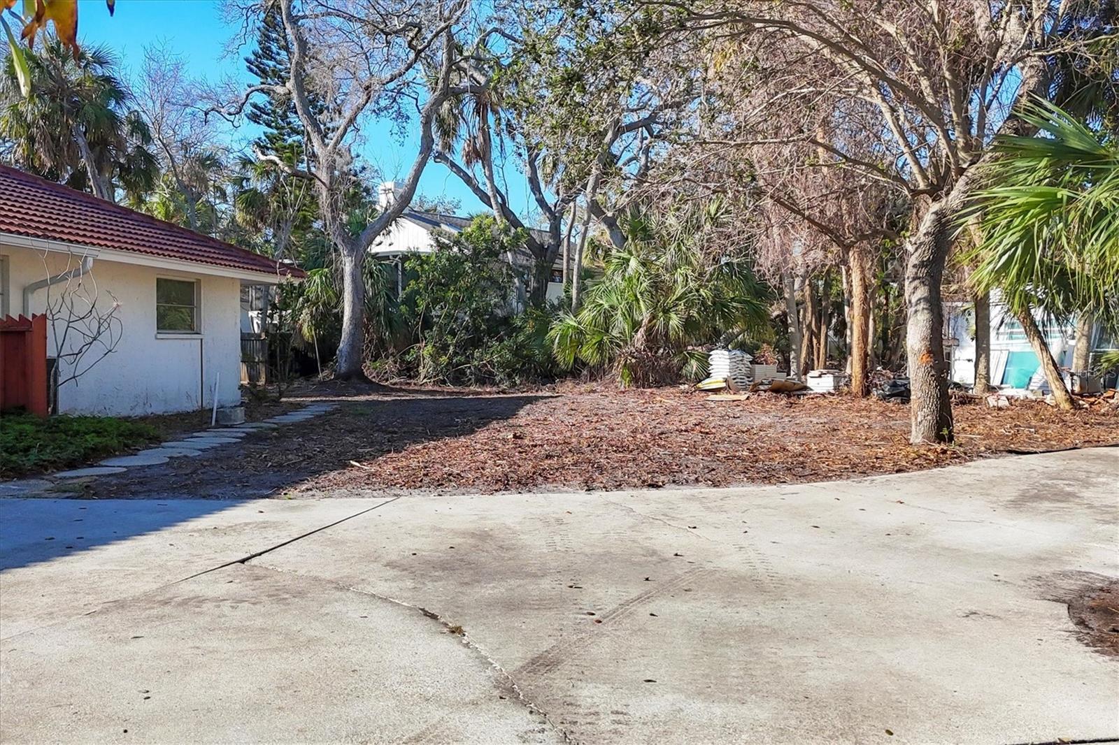 670 VENICE LN, SARASOTA, FL, 34242