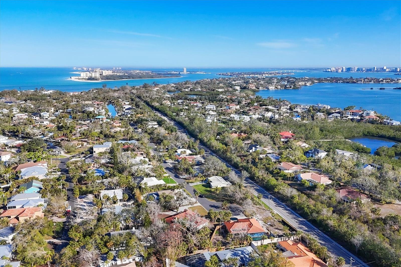 670 VENICE LN, SARASOTA, FL, 34242