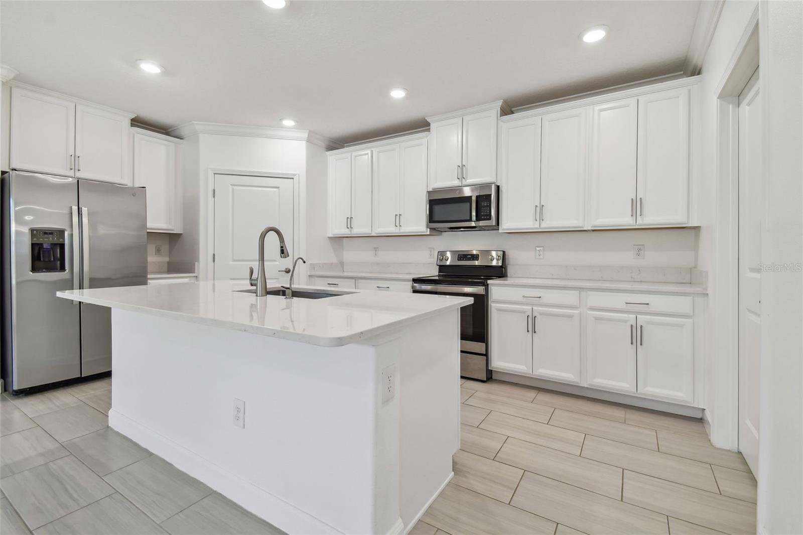 16710 SHELL BAY DR, LAND O LAKES, FL, 34638