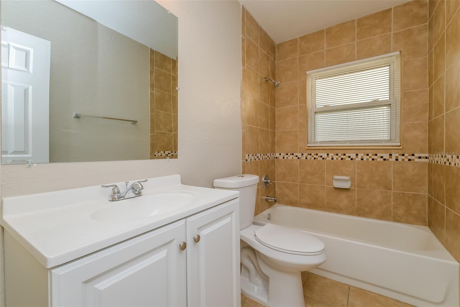 11482 76TH AVE, SEMINOLE, FL, 33772