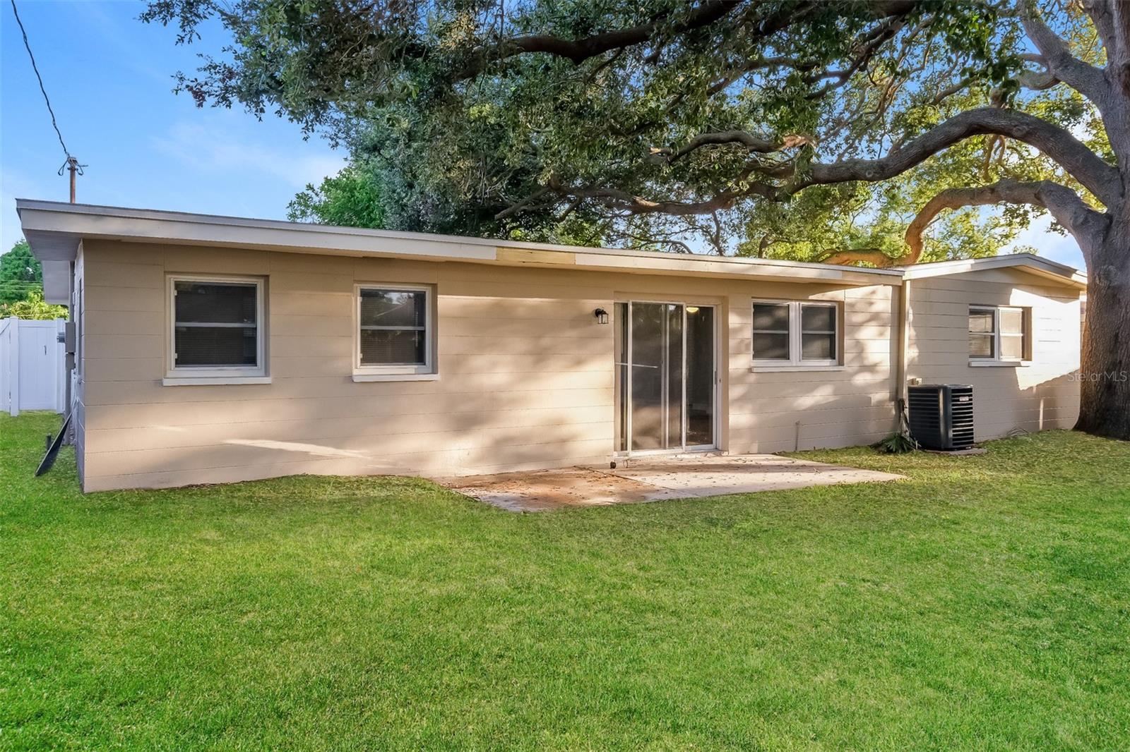11482 76TH AVE, SEMINOLE, FL, 33772