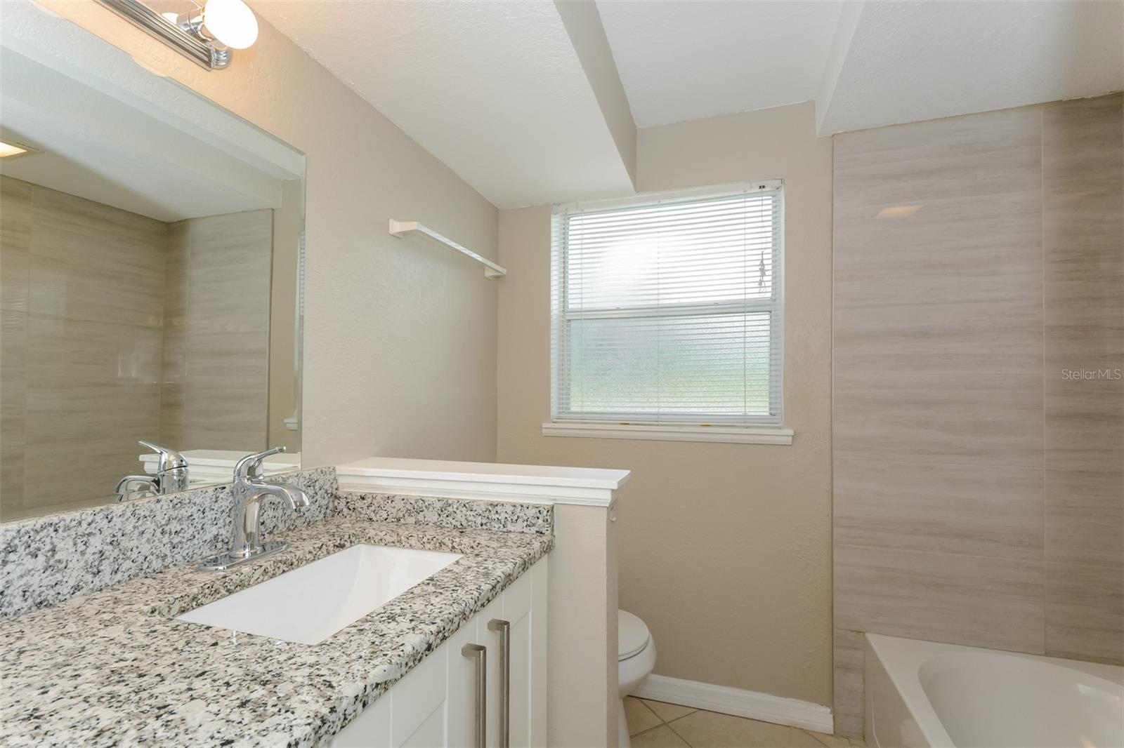 2009 E PATTERSON ST, TAMPA, FL, 33610