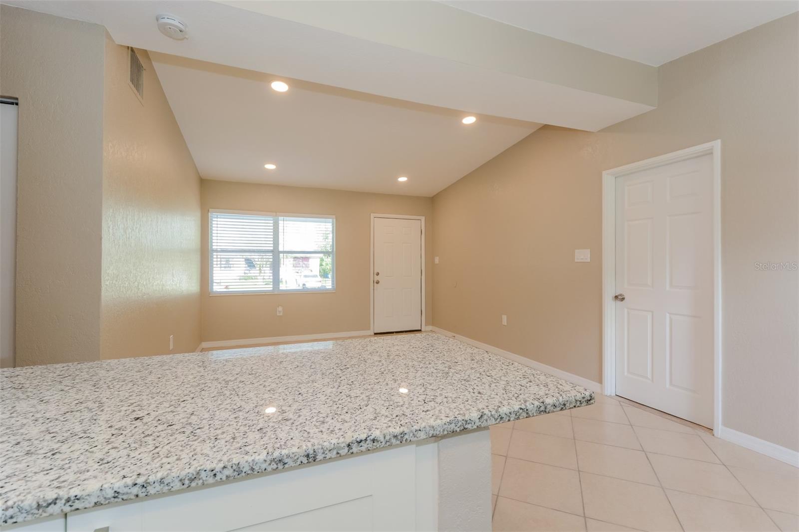 2009 E PATTERSON ST, TAMPA, FL, 33610