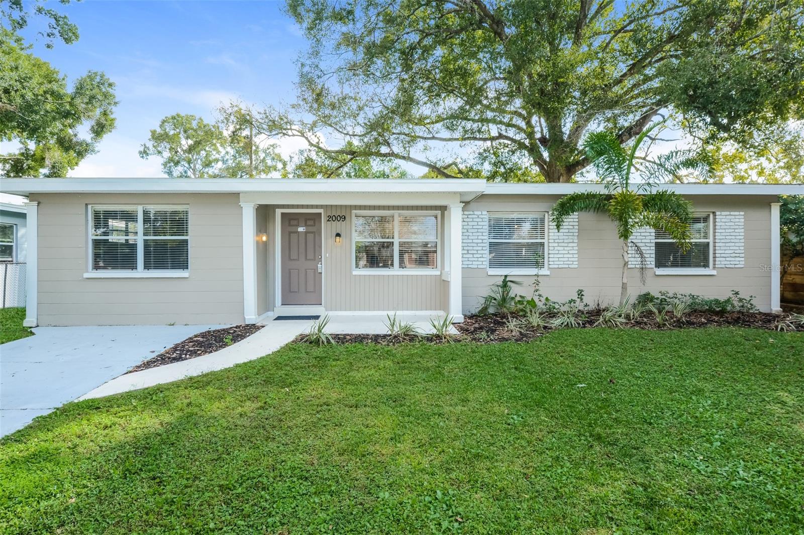 2009 E PATTERSON ST, TAMPA, FL, 33610