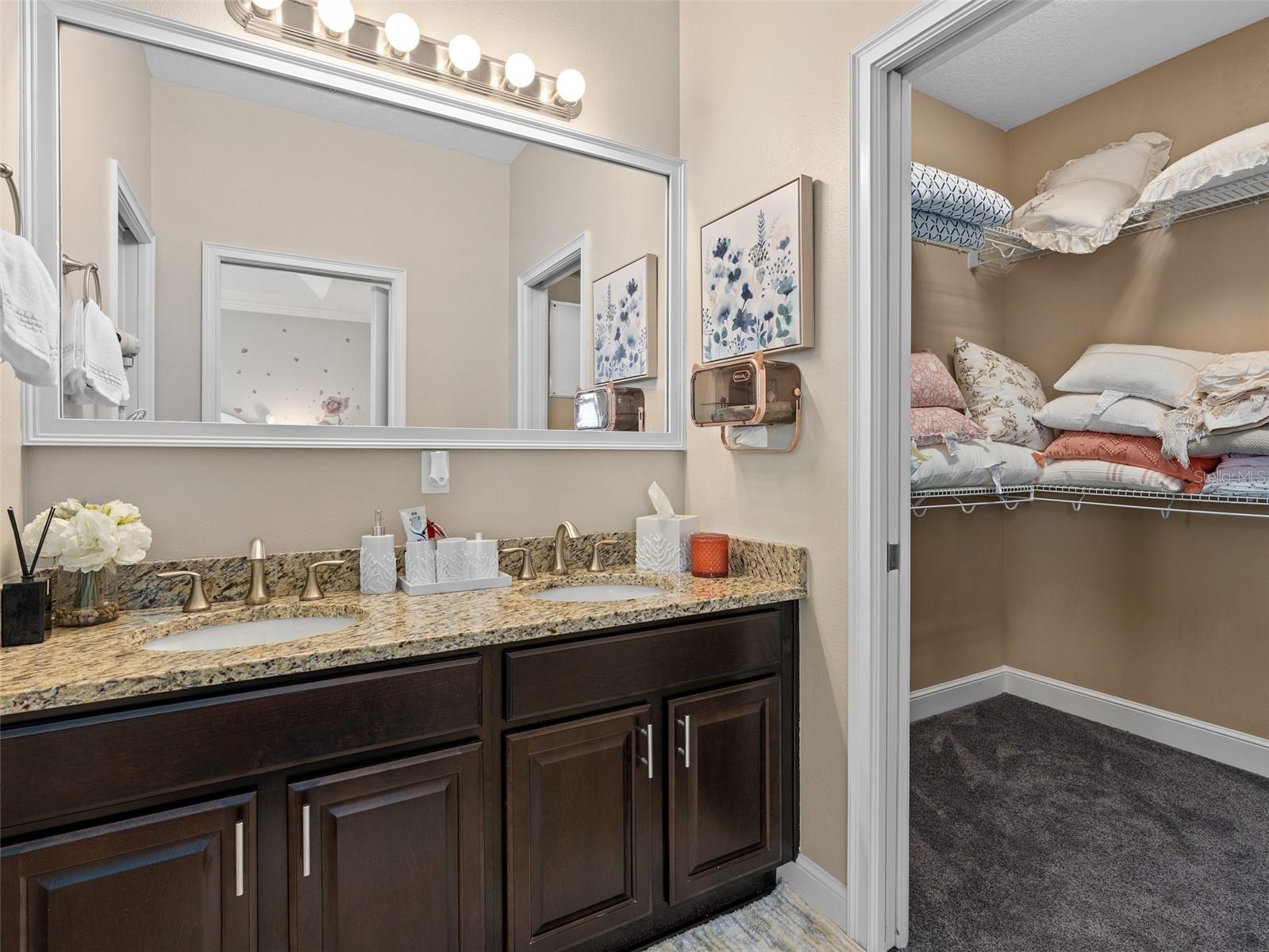 10765 VILLAGE LAKE RD, WINDERMERE, FL, 34786