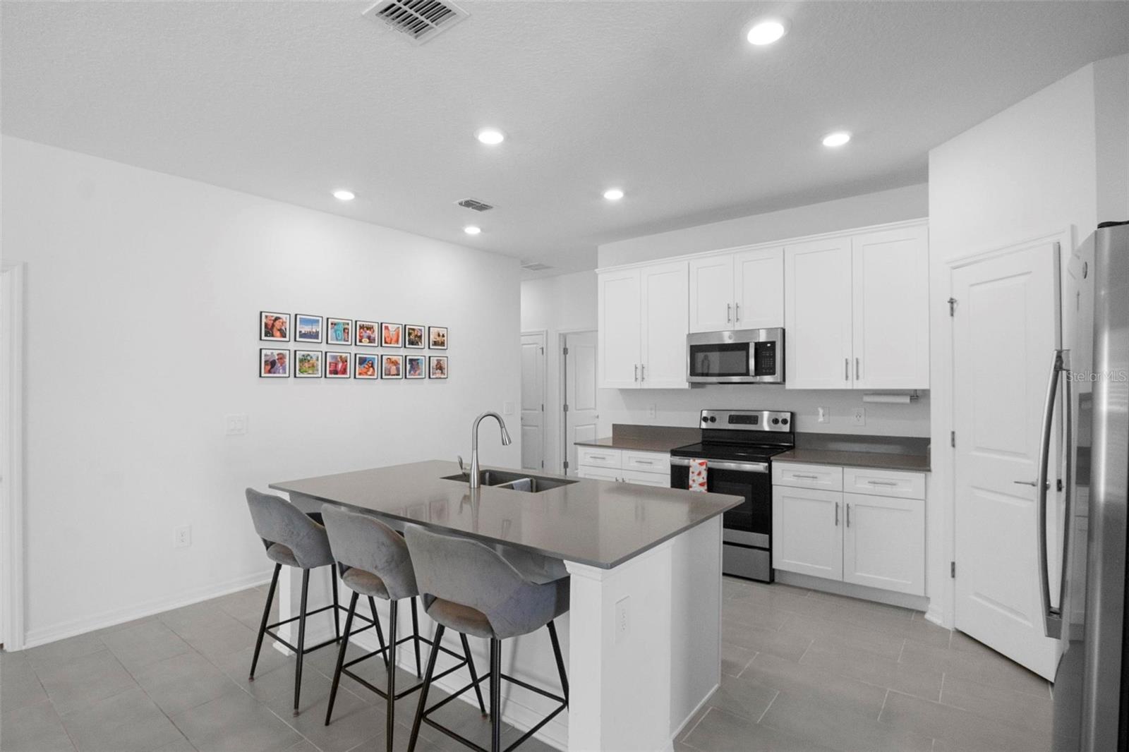 660 SILVER PALM DR, HAINES CITY, FL, 33844