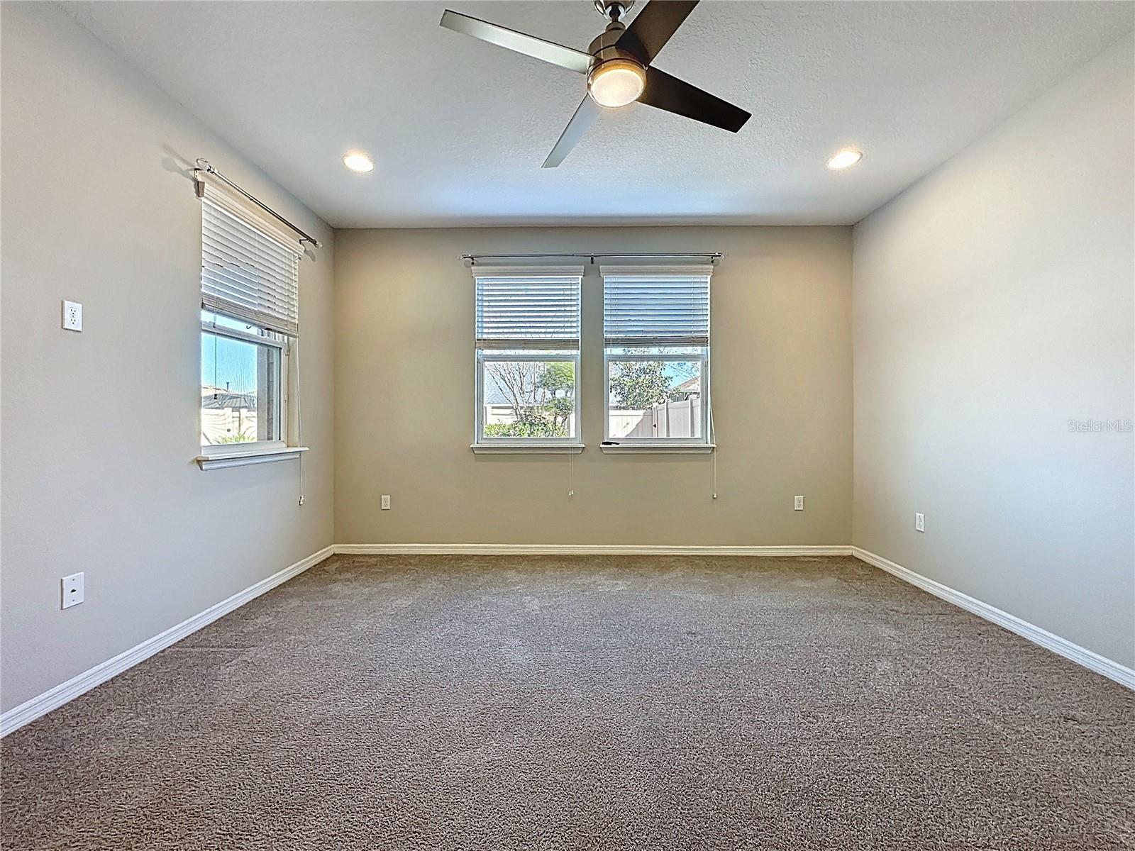 329 ALCOVE DR, GROVELAND, FL, 34736