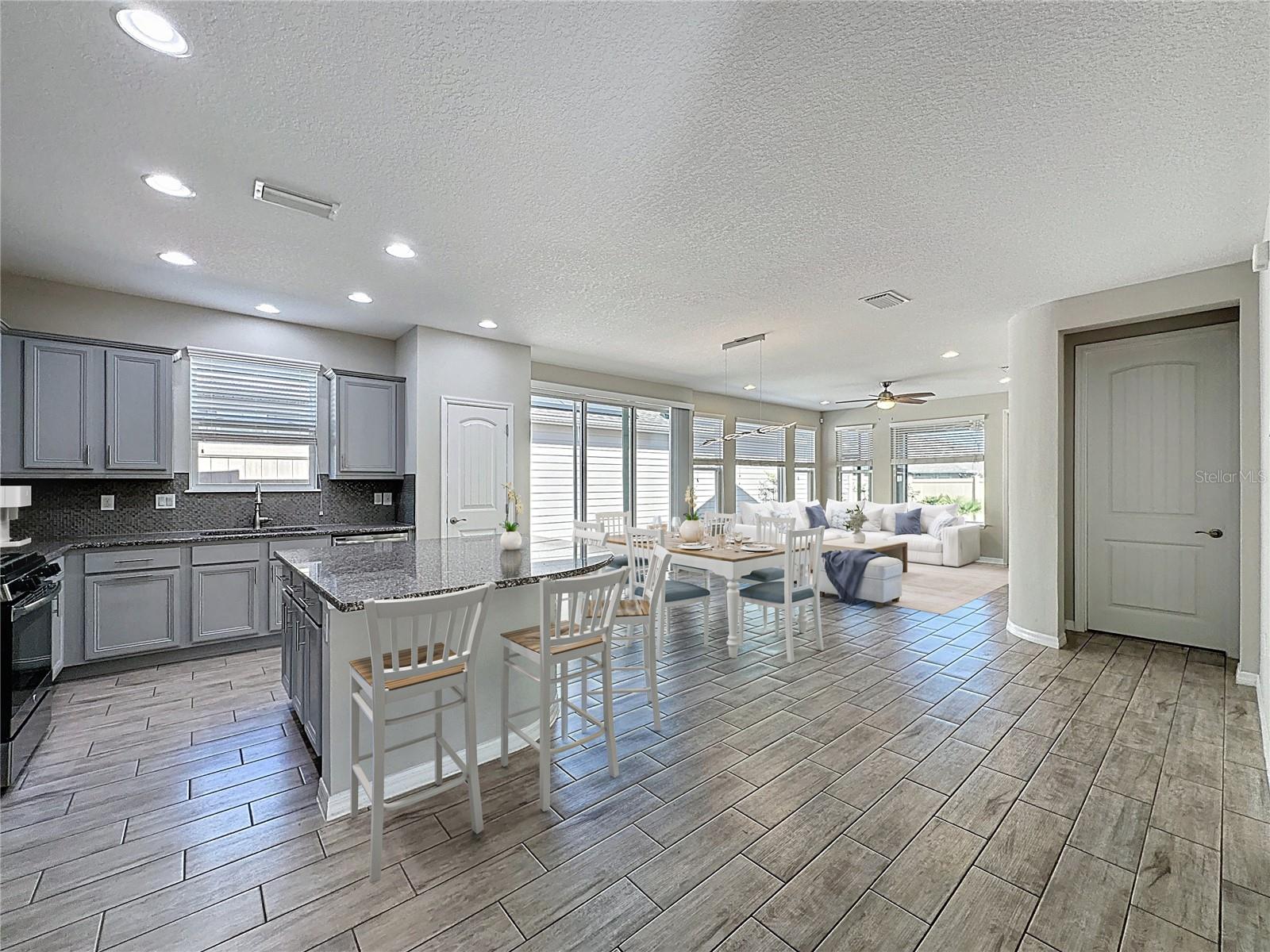 329 ALCOVE DR, GROVELAND, FL, 34736