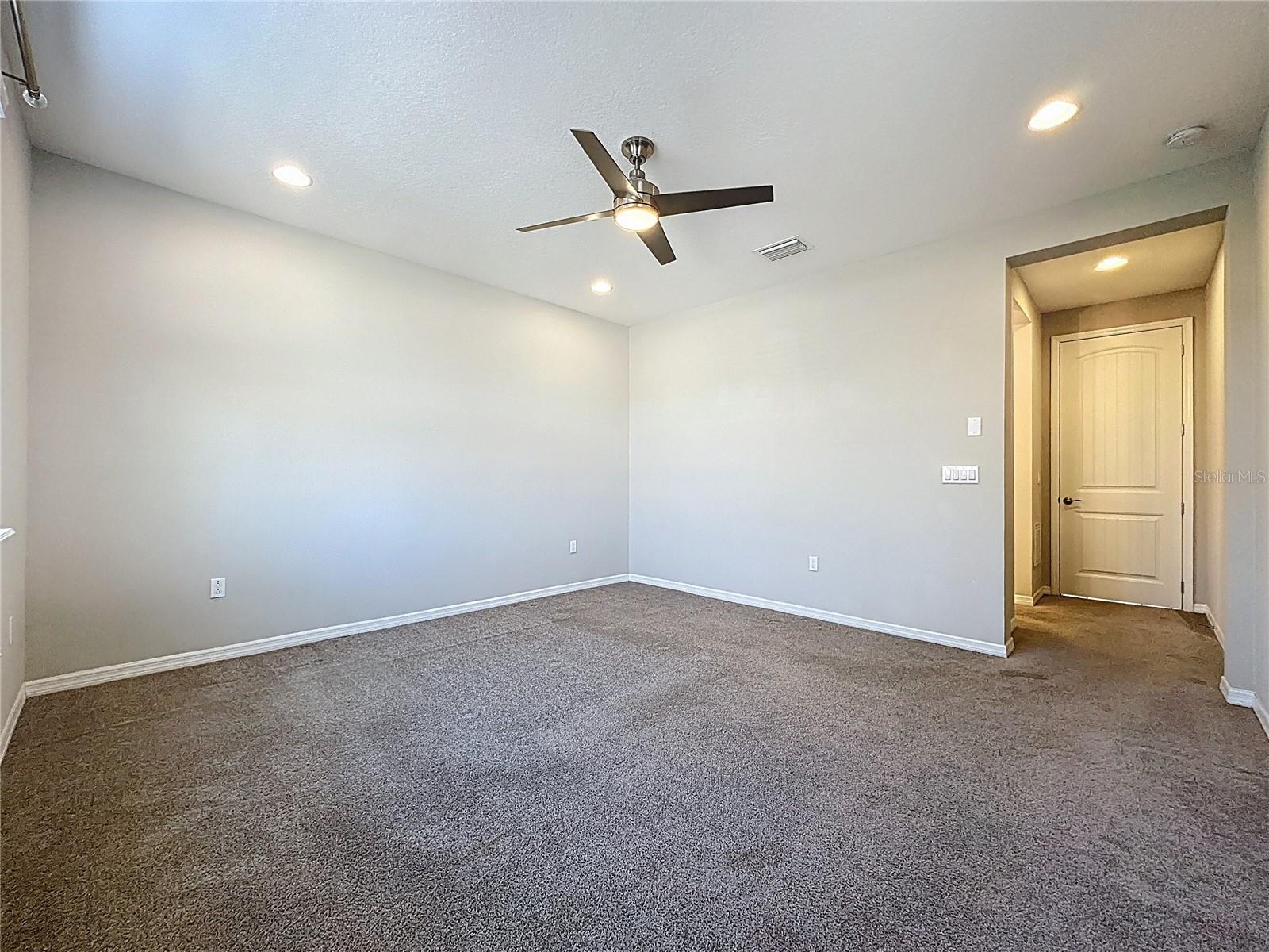329 ALCOVE DR, GROVELAND, FL, 34736
