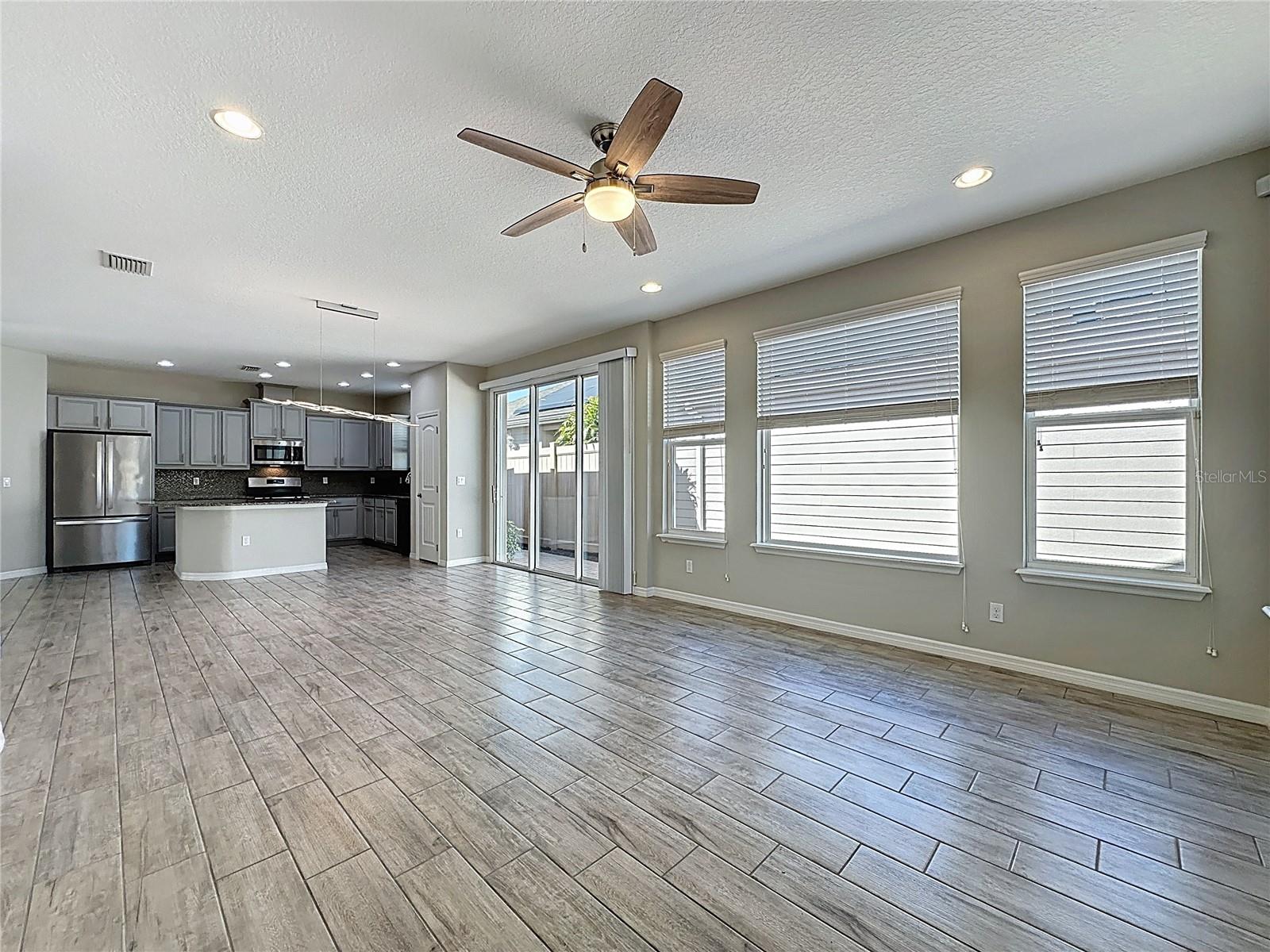 329 ALCOVE DR, GROVELAND, FL, 34736