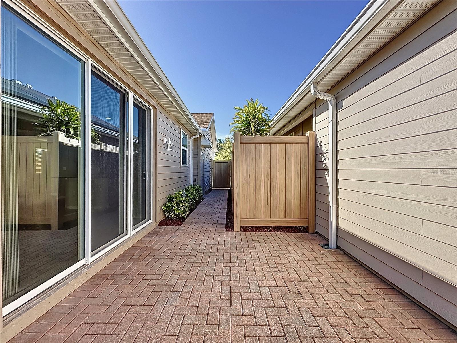 329 ALCOVE DR, GROVELAND, FL, 34736