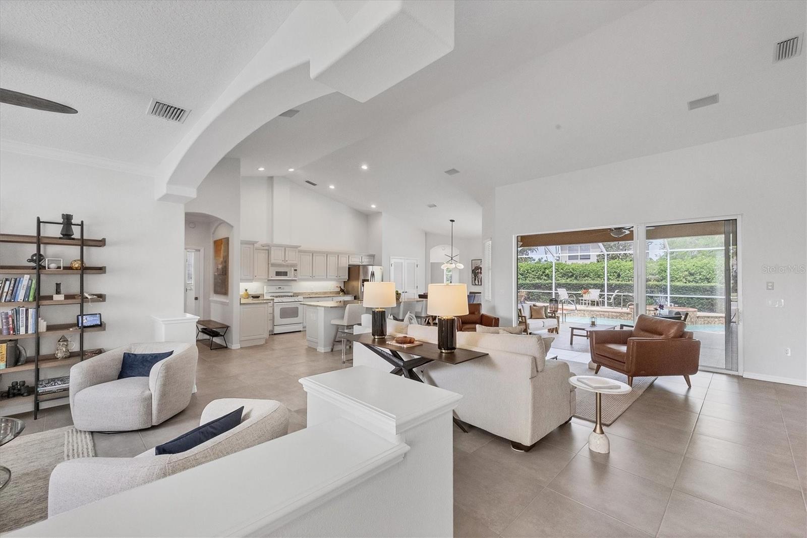 7905 DRAYTON CIR, BRADENTON, FL, 34201