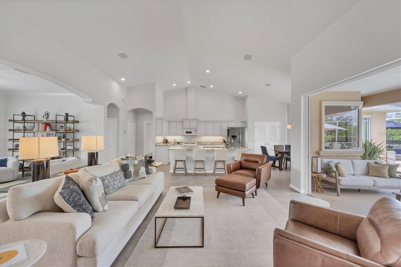 7905 DRAYTON CIR, BRADENTON, FL, 34201