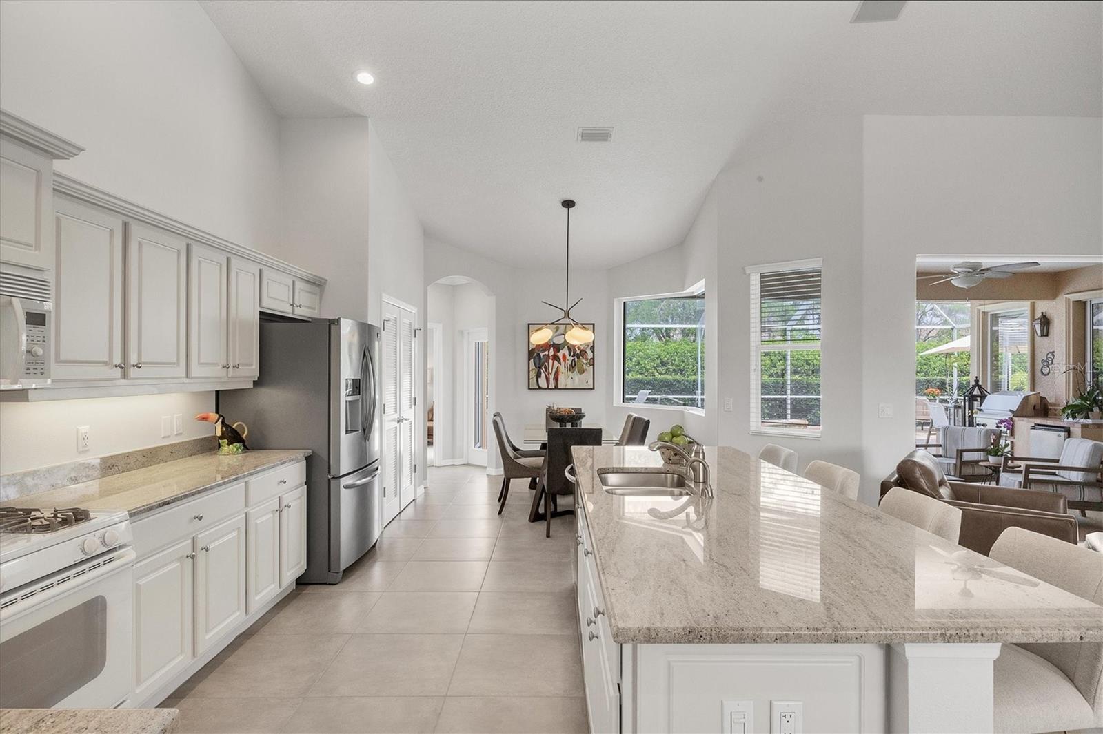 7905 DRAYTON CIR, BRADENTON, FL, 34201