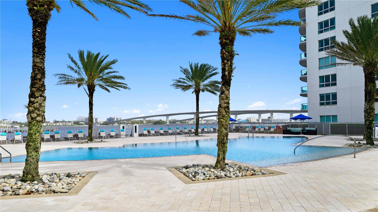 241 RIVERSIDE DR #704, HOLLY HILL, FL, 32117