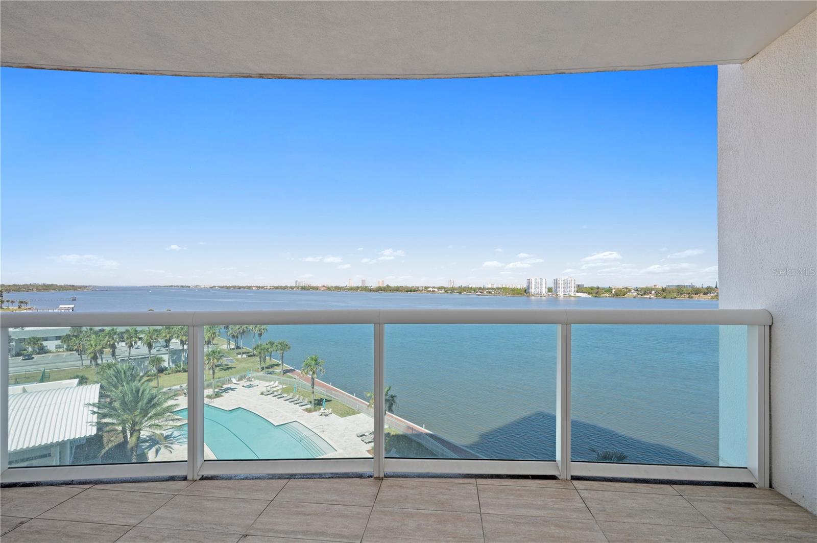 241 RIVERSIDE DR #704, HOLLY HILL, FL, 32117